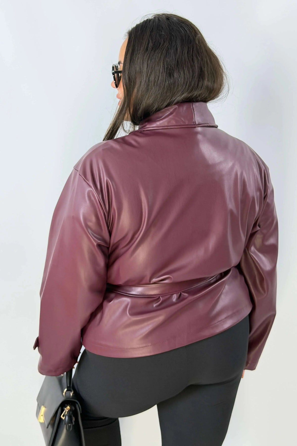 Kurtka damska Plus Size z eko skóry wiązana w pasie Stylowa XL