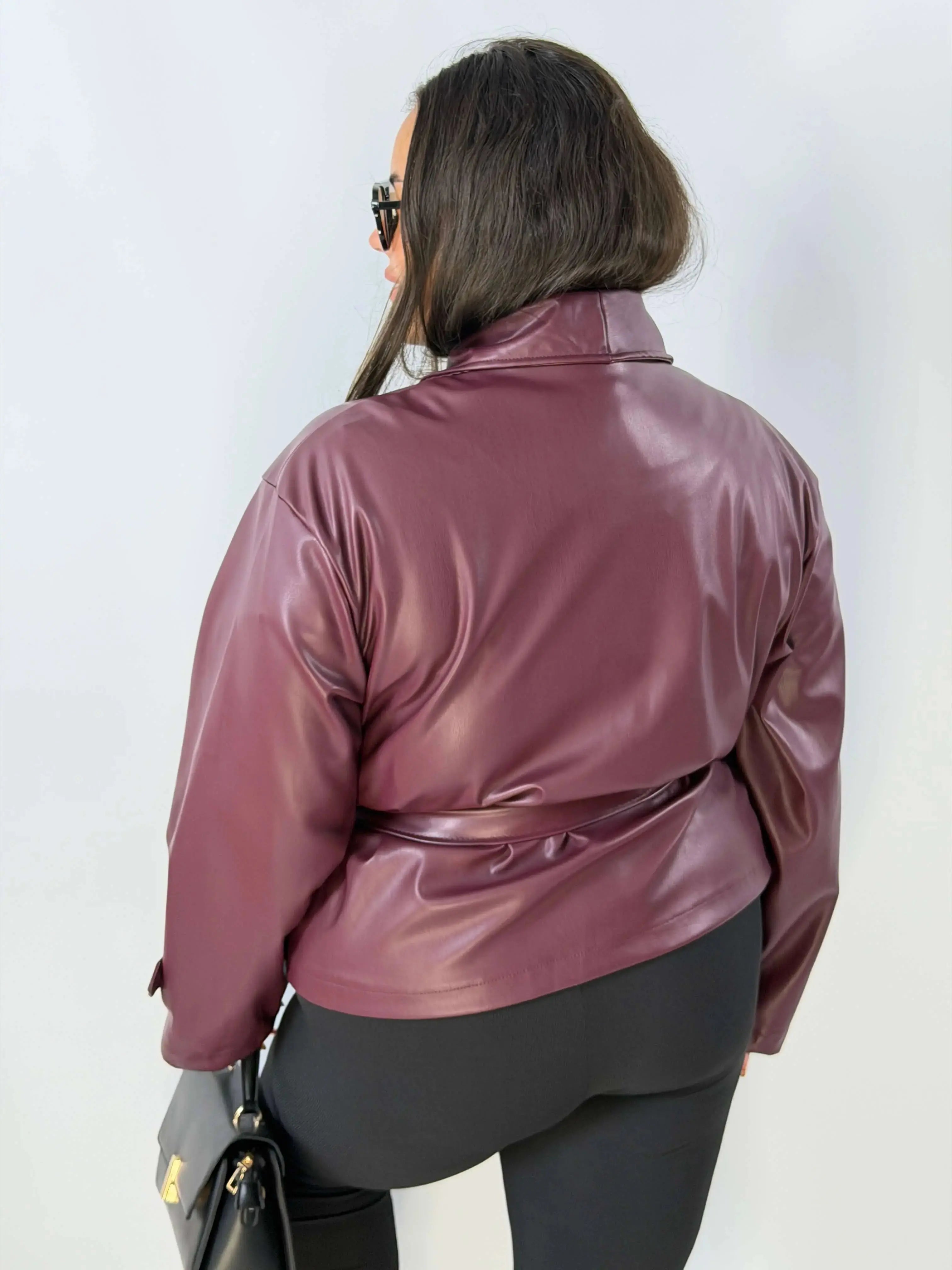 Kurtka damska Plus Size z eko skóry wiązana w pasie Stylowa XL