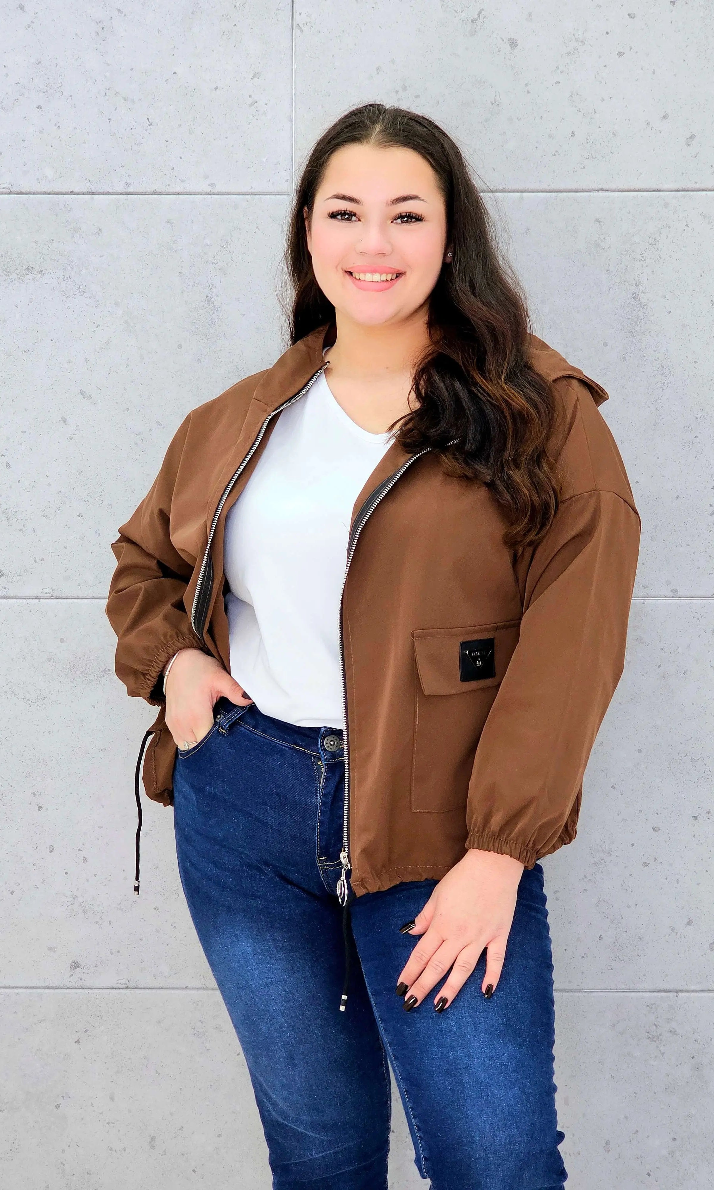 Kurtka damska – lekka, modna i praktyczna propozycja plus size Stylowa XL