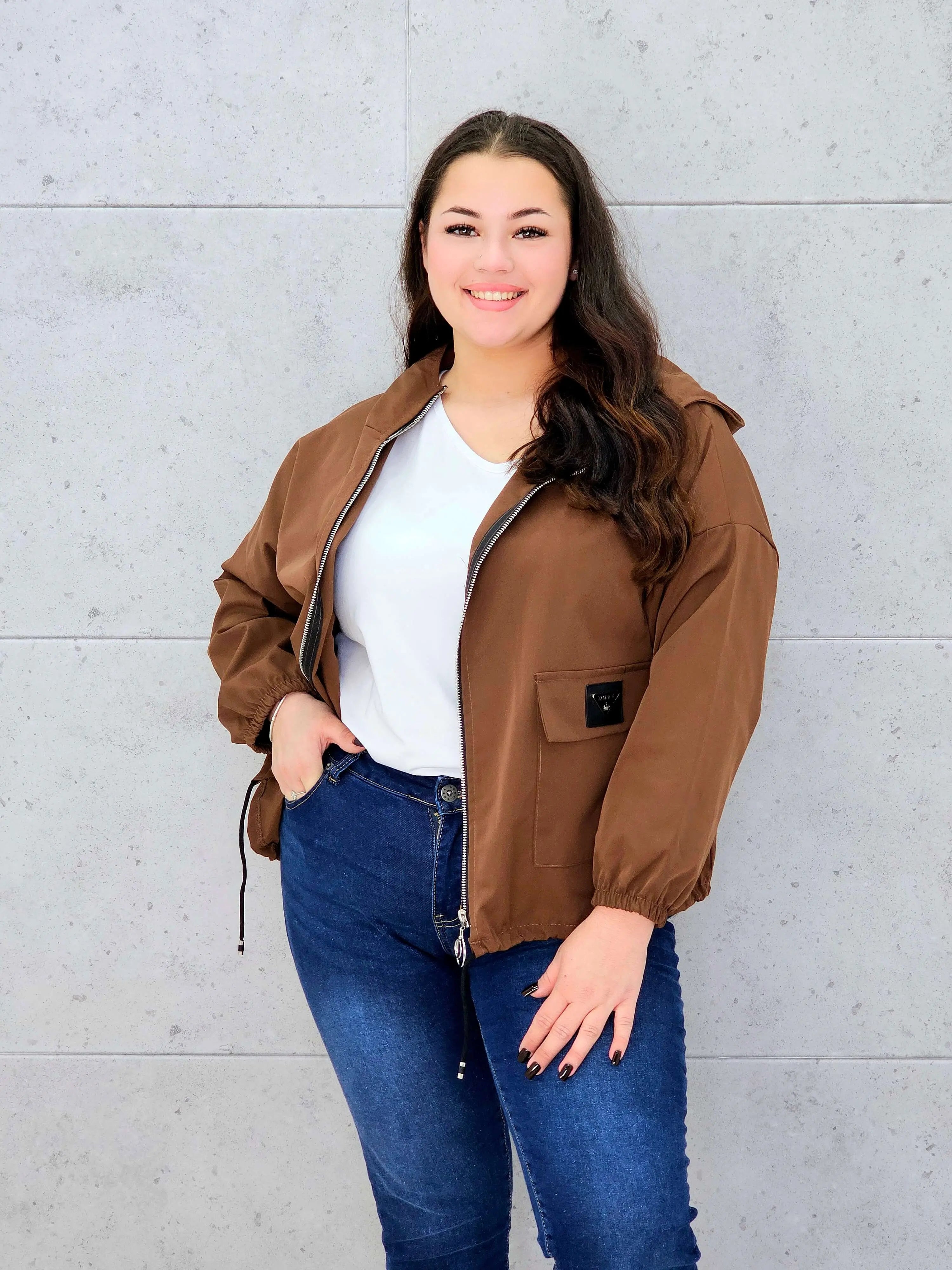 Kurtka damska – lekka, modna i praktyczna propozycja plus size Stylowa XL