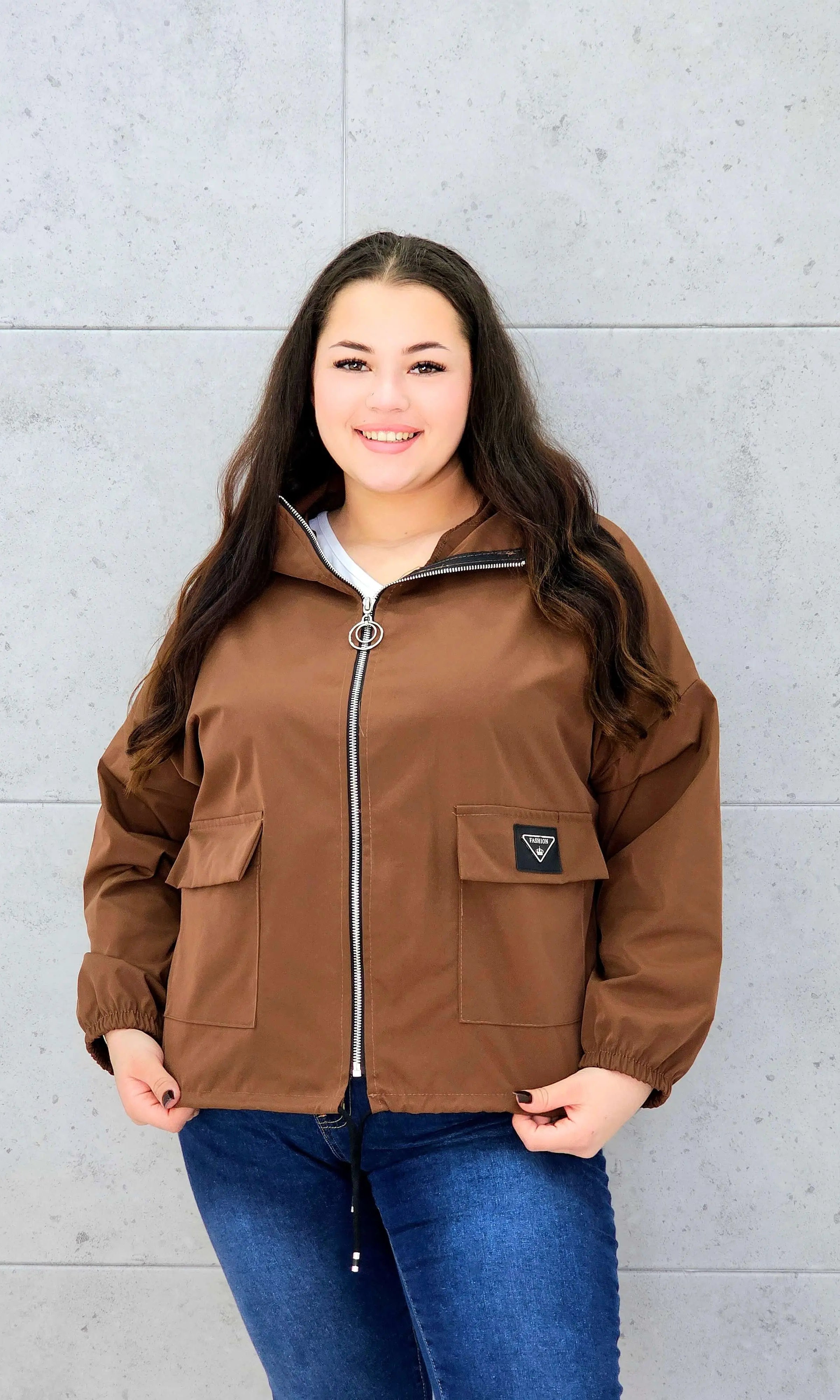 Kurtka damska – lekka, modna i praktyczna propozycja plus size Stylowa XL