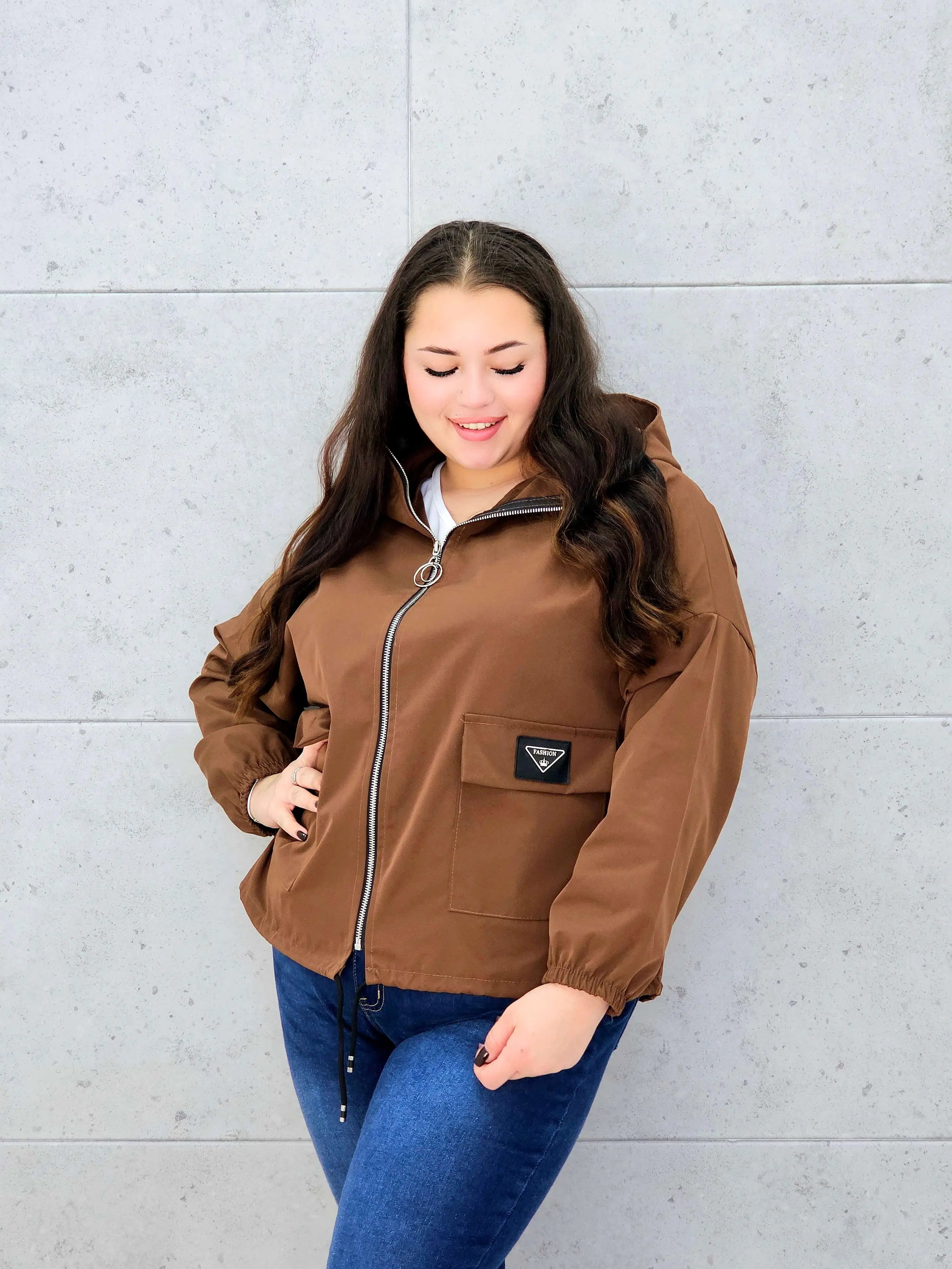 Kurtka damska – lekka, modna i praktyczna propozycja plus size Stylowa XL