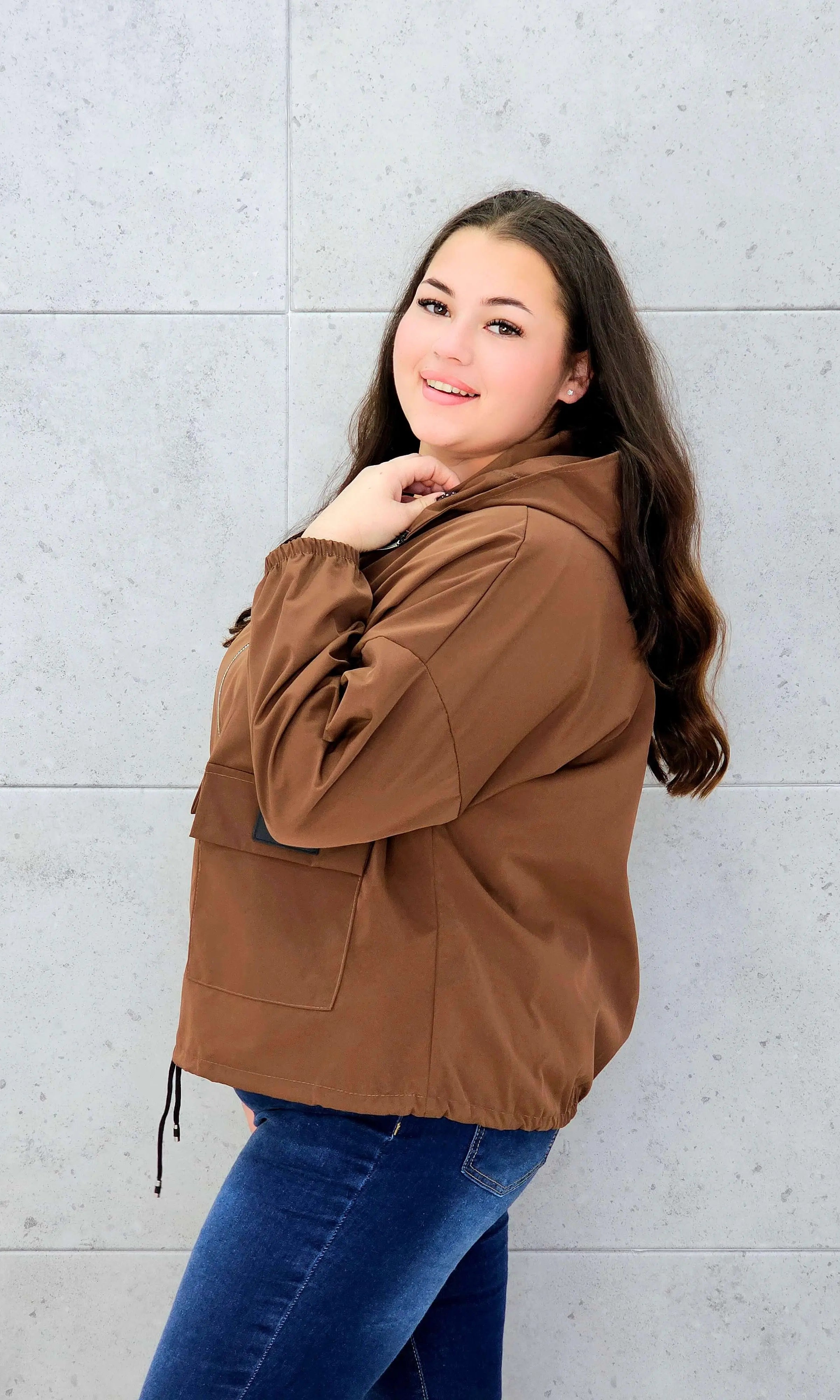 Kurtka damska – lekka, modna i praktyczna propozycja plus size Stylowa XL