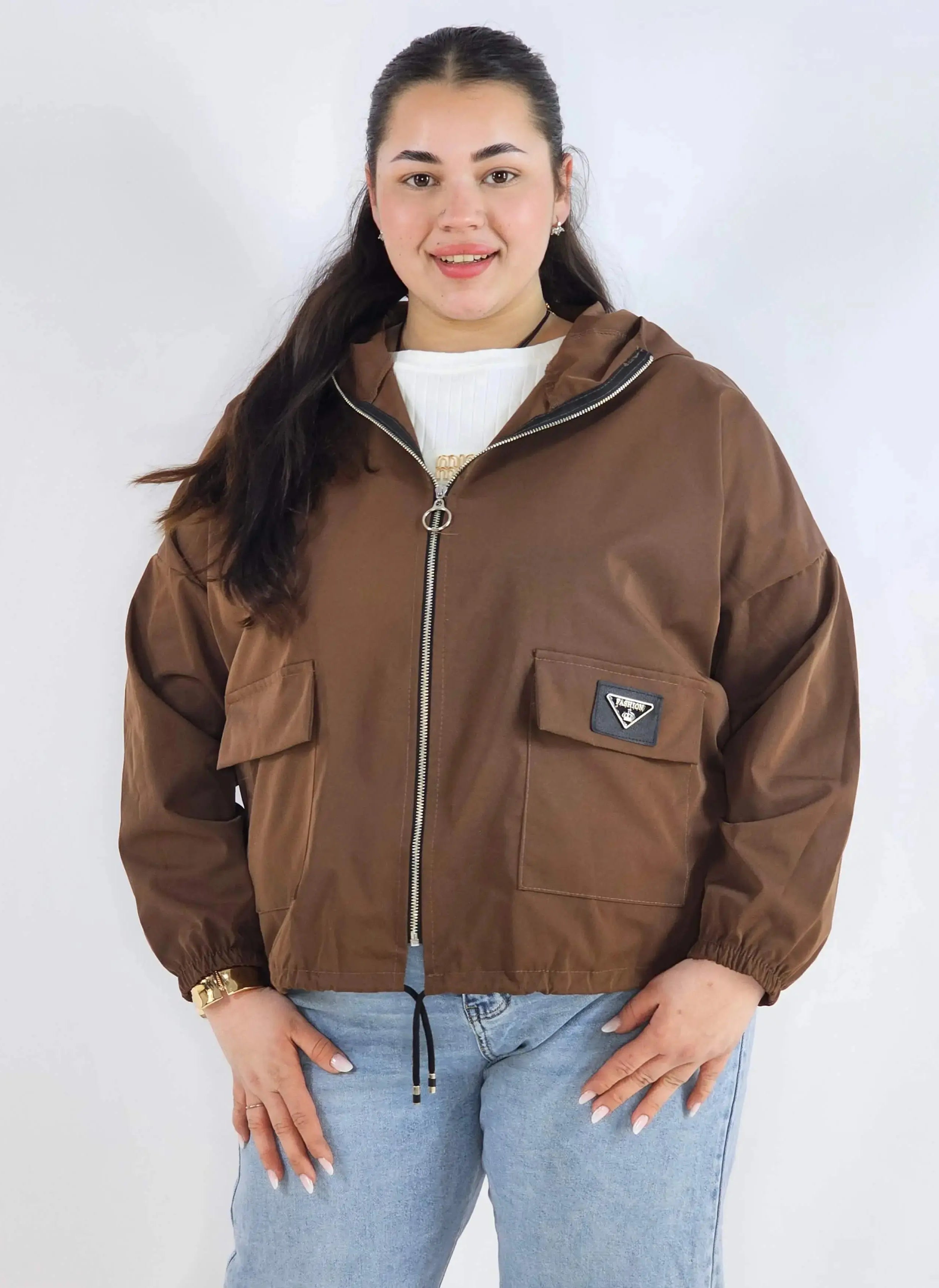 Kurtka damska – lekka, modna i praktyczna propozycja plus size Stylowa XL
