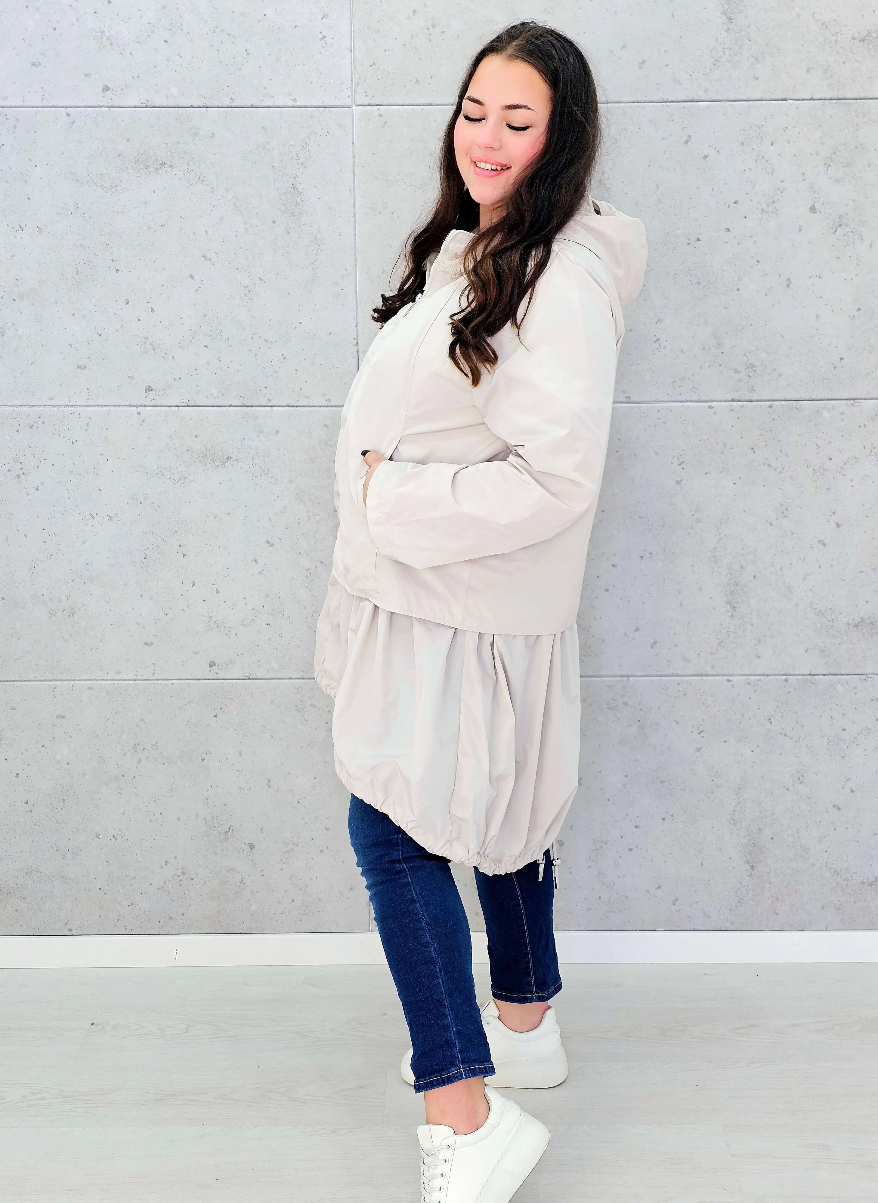 Kurtka damska parka plus size – asymetryczna lekkość i nowoczesny styl plus size Stylowa XL