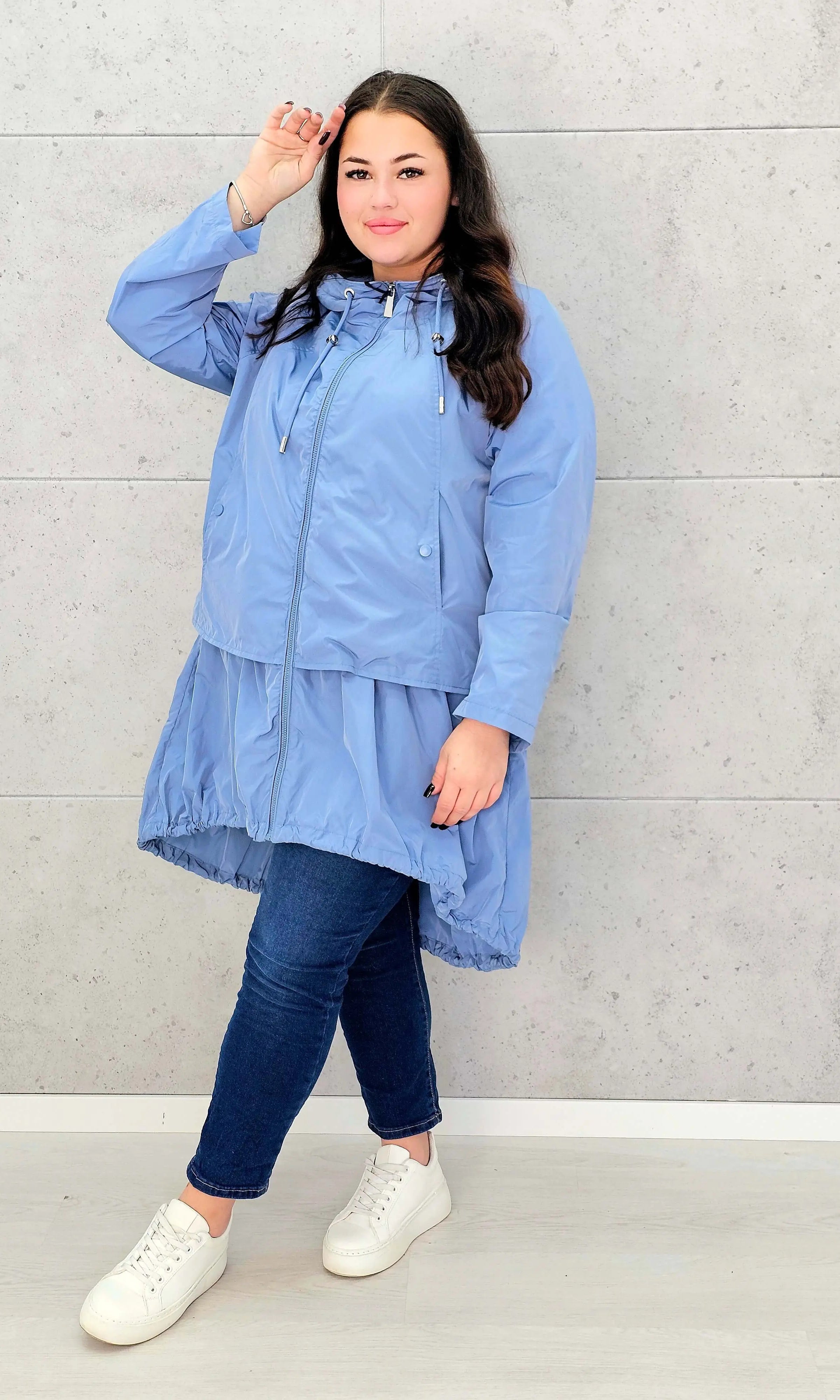 Kurtka damska parka plus size – asymetryczna lekkość i nowoczesny styl plus size Stylowa XL