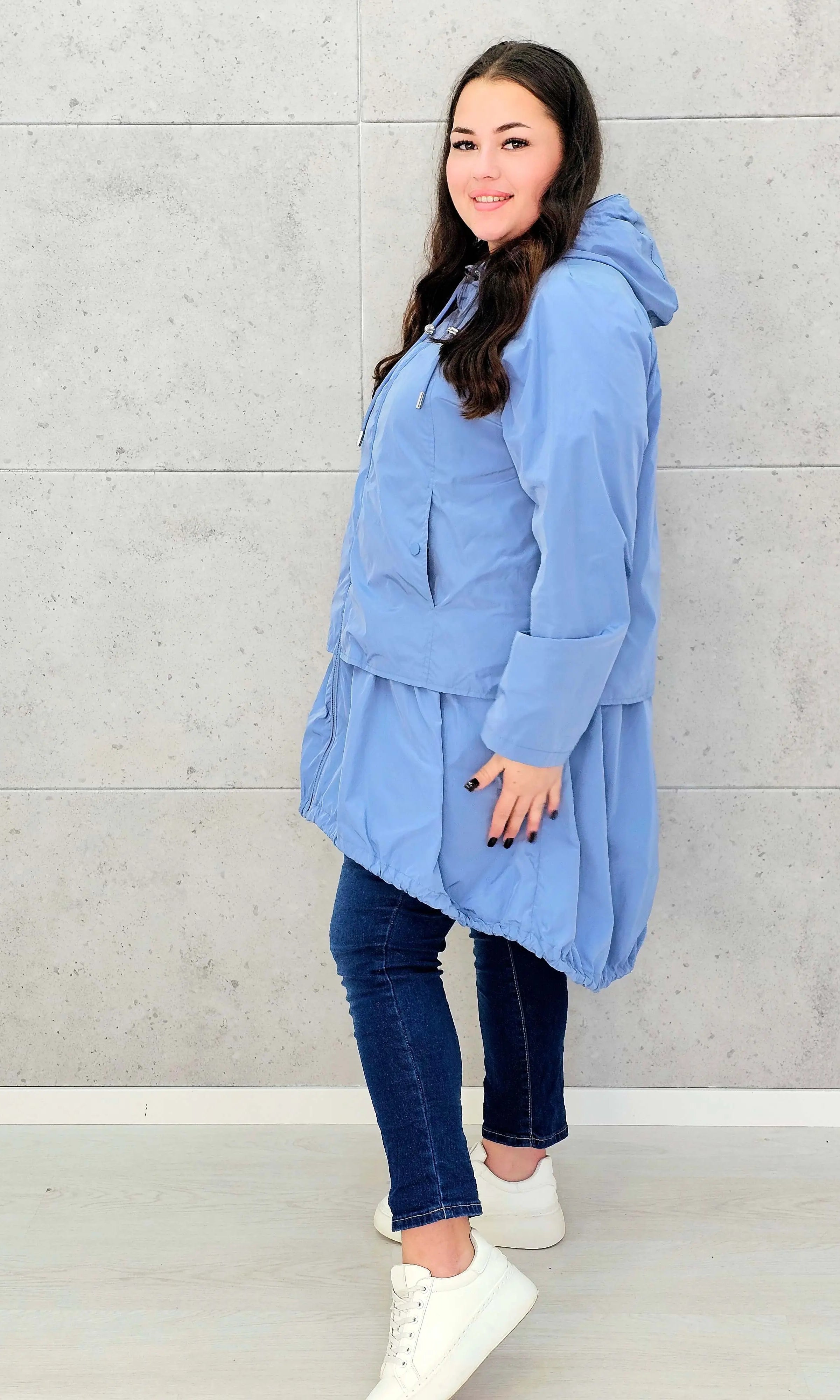 Kurtka damska parka plus size – asymetryczna lekkość i nowoczesny styl plus size Stylowa XL