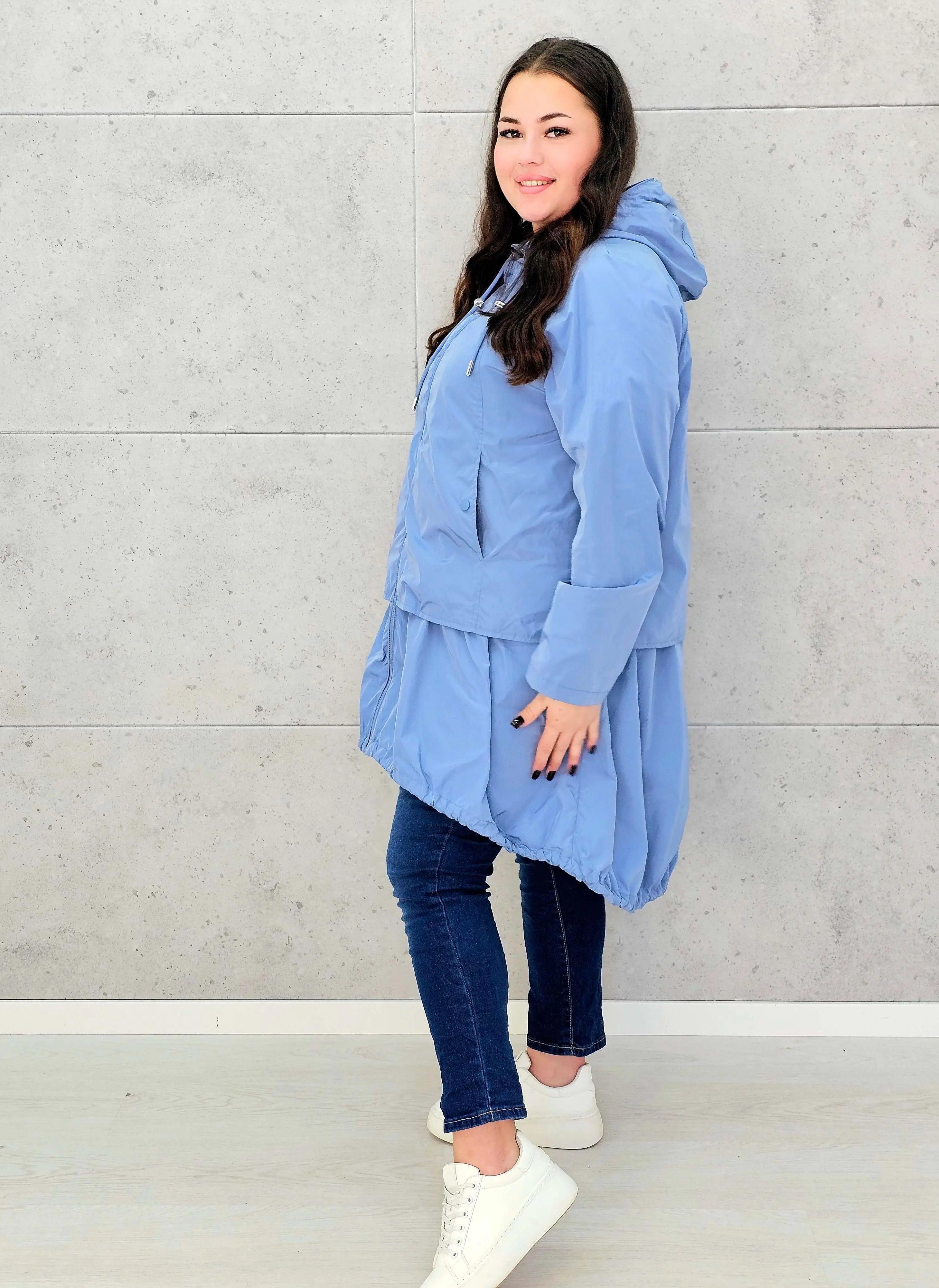 Kurtka damska parka plus size – asymetryczna lekkość i nowoczesny styl plus size Stylowa XL