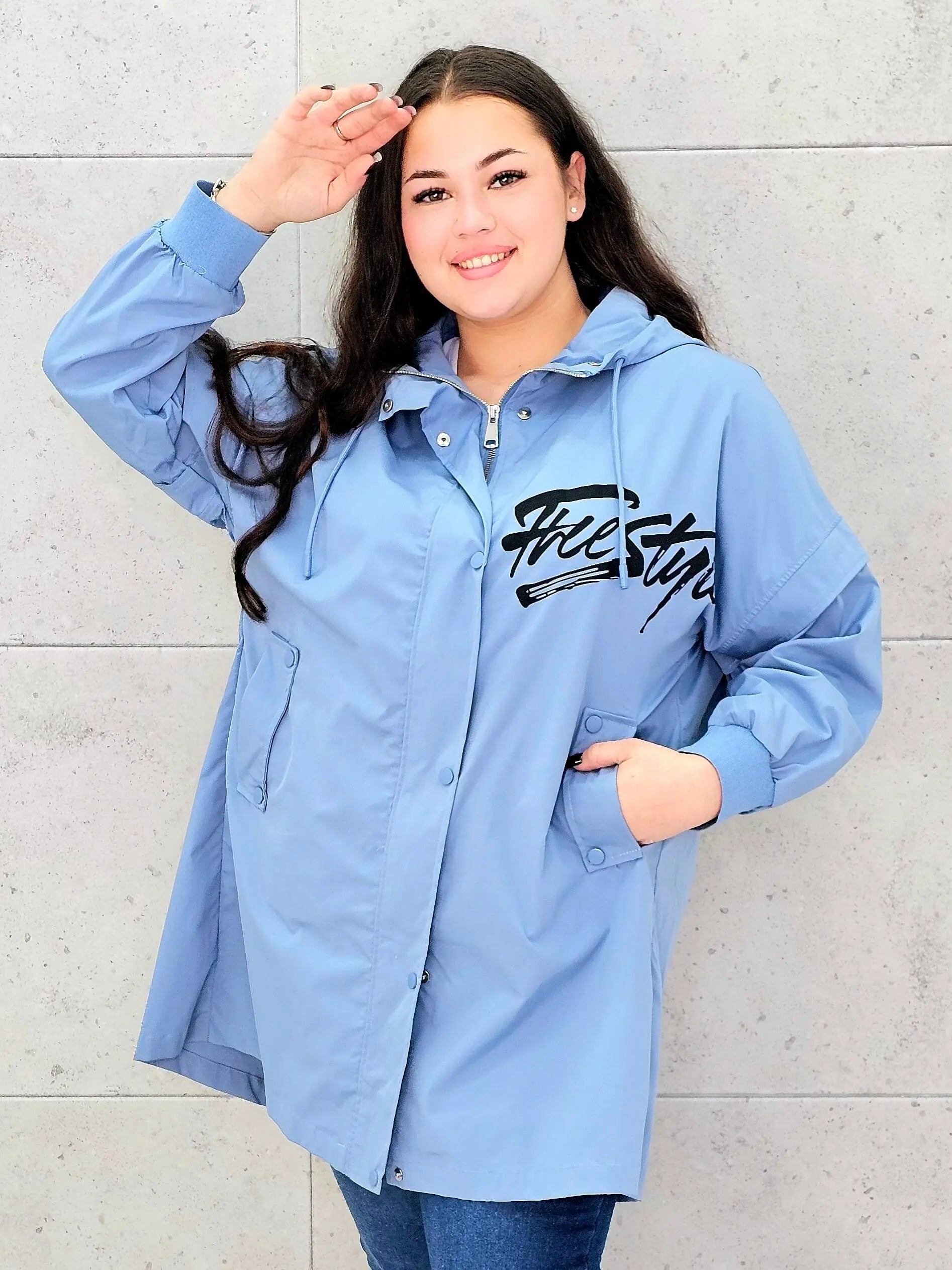 Kurtka damska z nadrukiem freestyle XXL – modny miejski styl w wersji plus size Stylowa XL