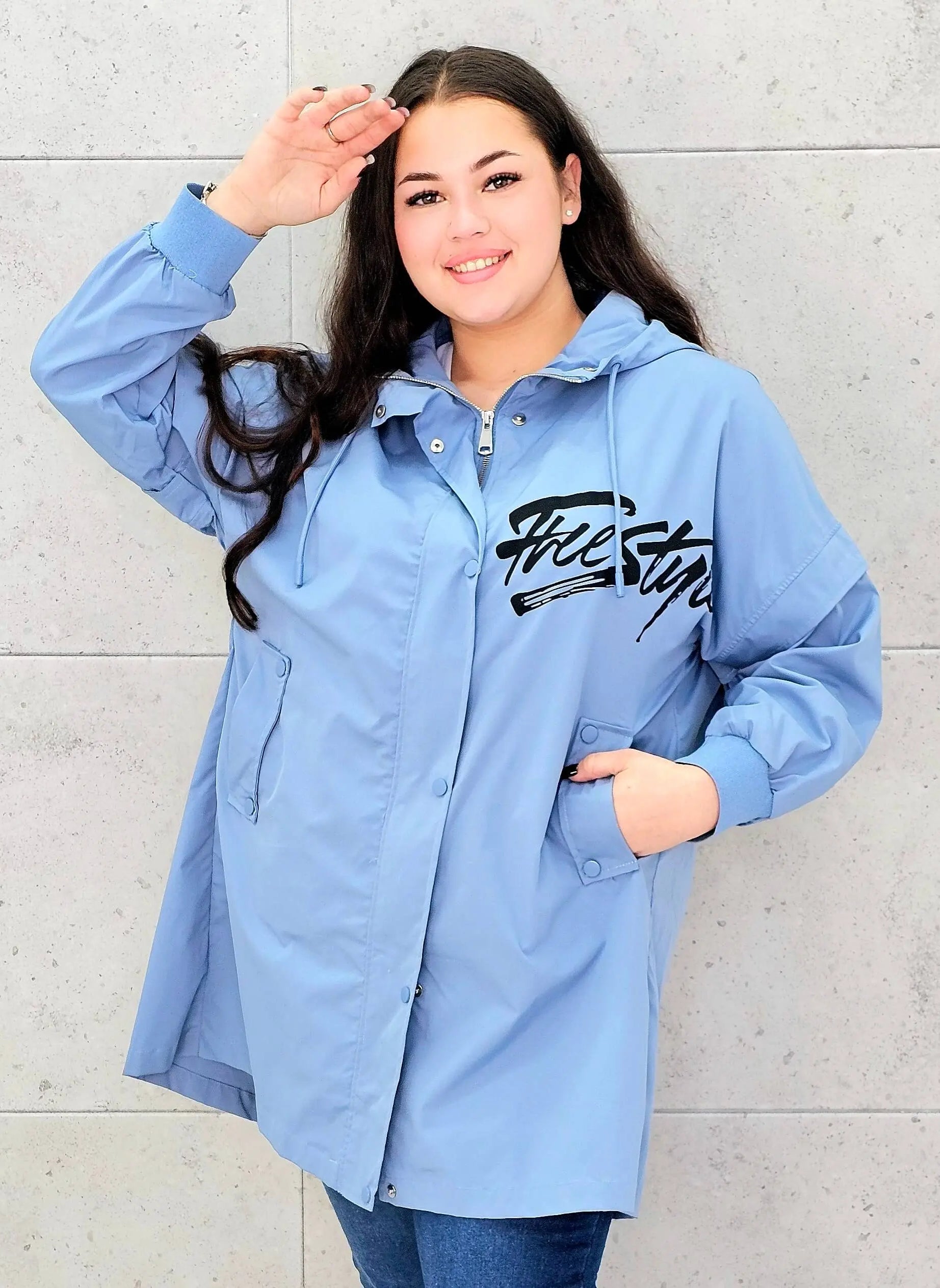 Kurtka damska z nadrukiem freestyle XXL – modny miejski styl w wersji plus size Stylowa XL