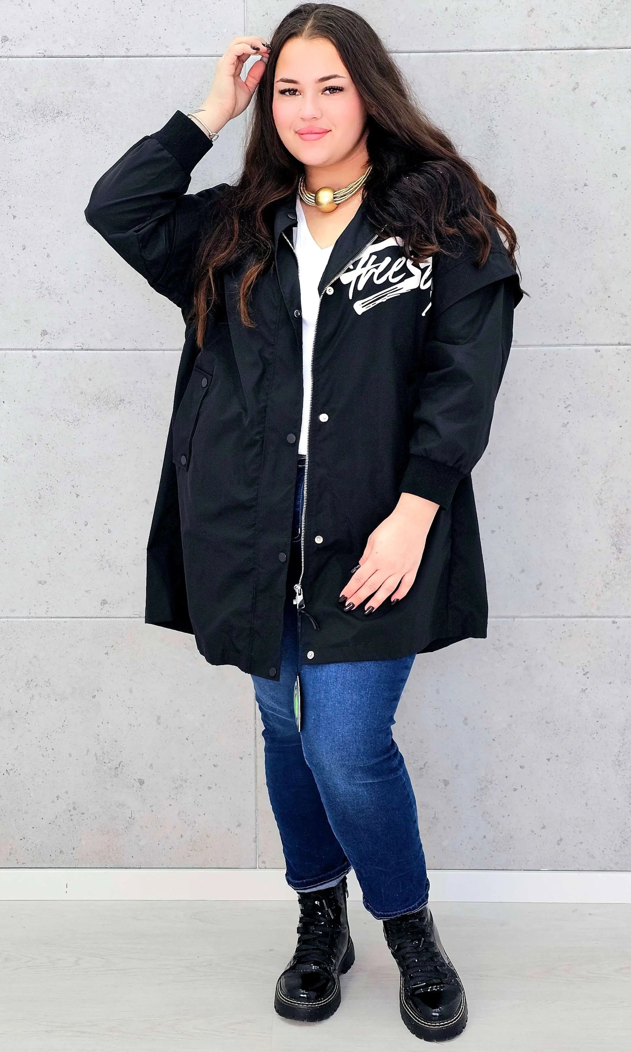 Kurtka damska z nadrukiem freestyle XXL – modny miejski styl w wersji plus size Stylowa XL