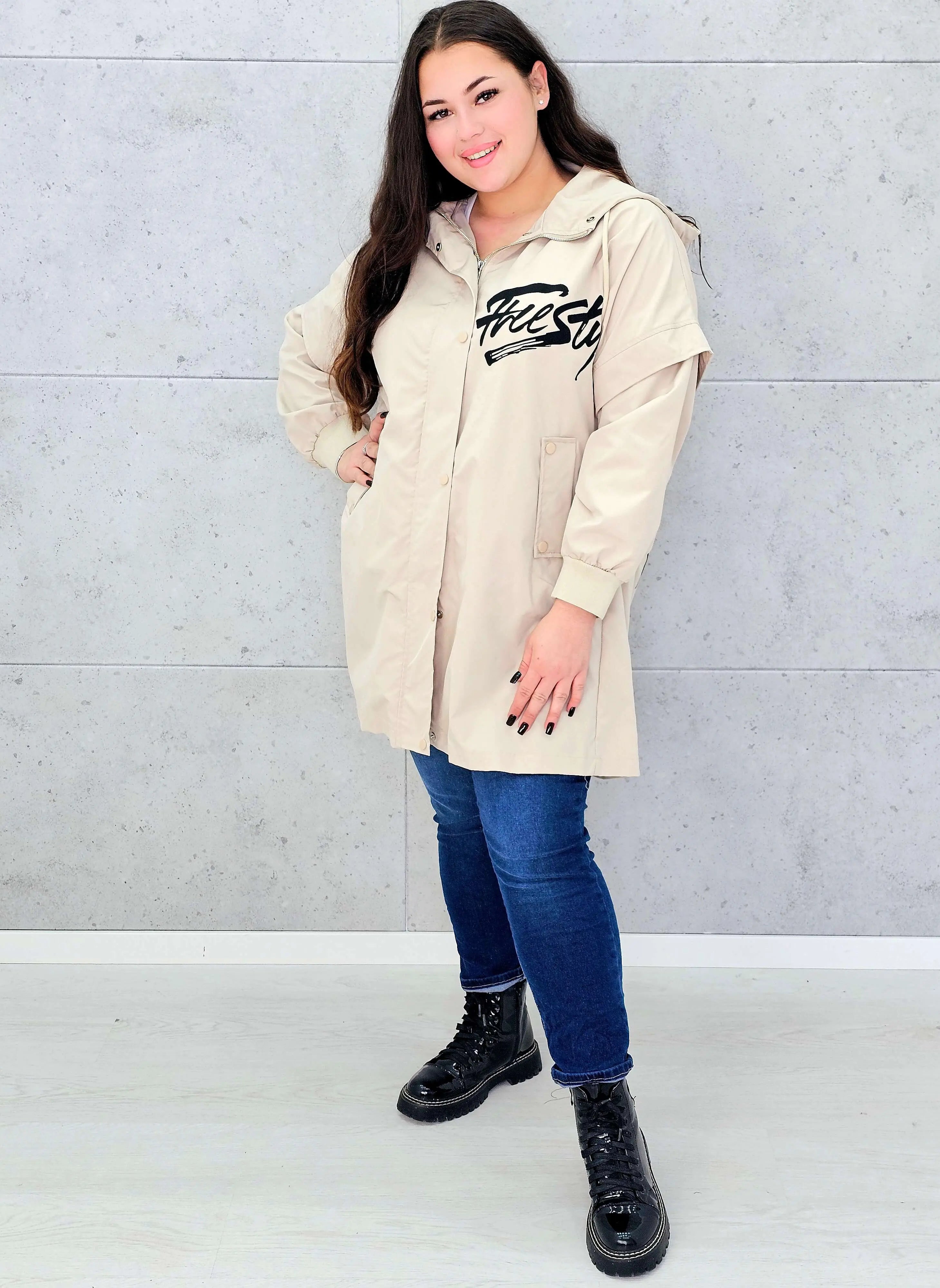 Kurtka damska z nadrukiem freestyle XXL – modny miejski styl w wersji plus size Stylowa XL