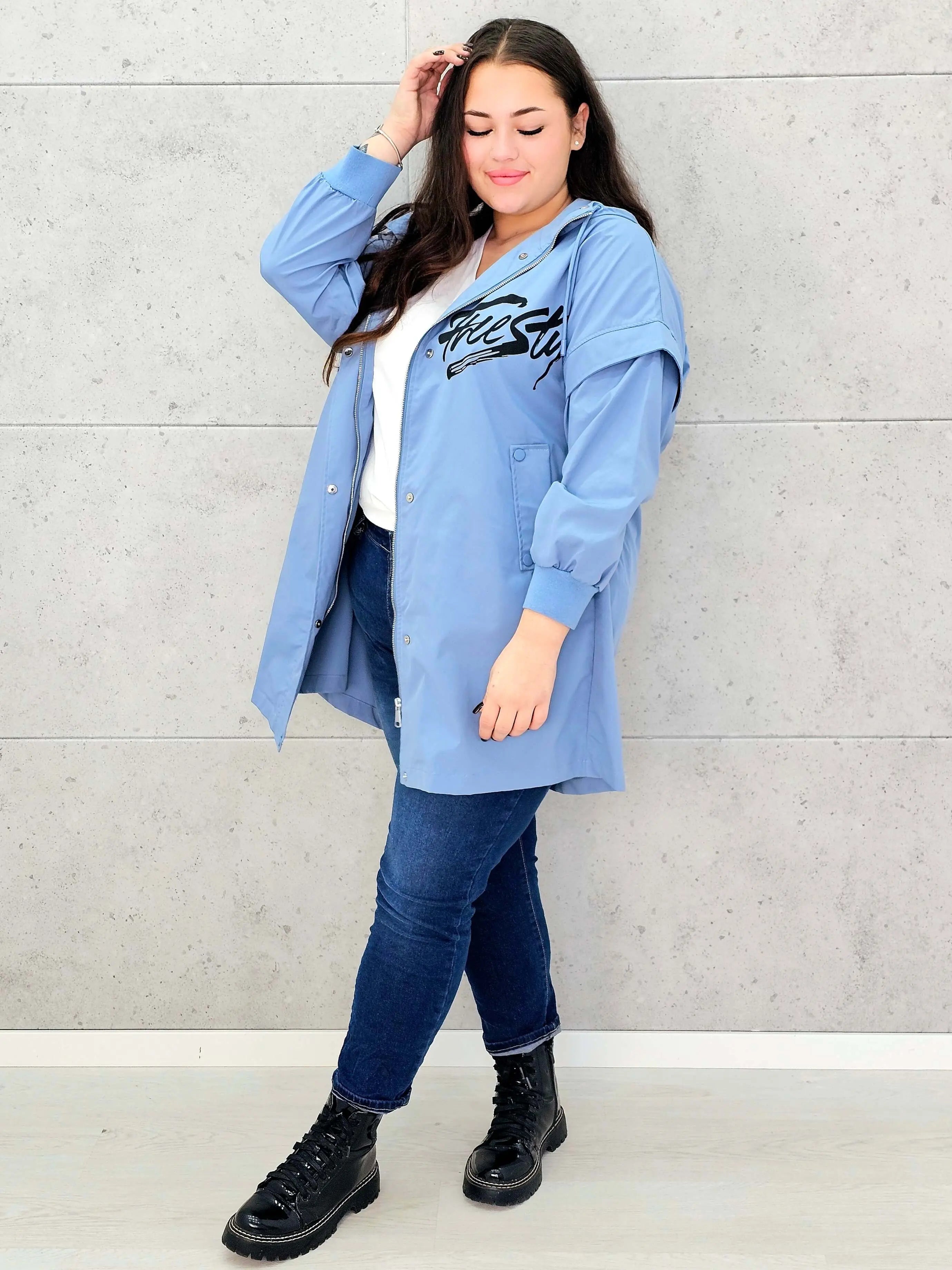 Kurtka damska z nadrukiem freestyle XXL – modny miejski styl w wersji plus size Stylowa XL