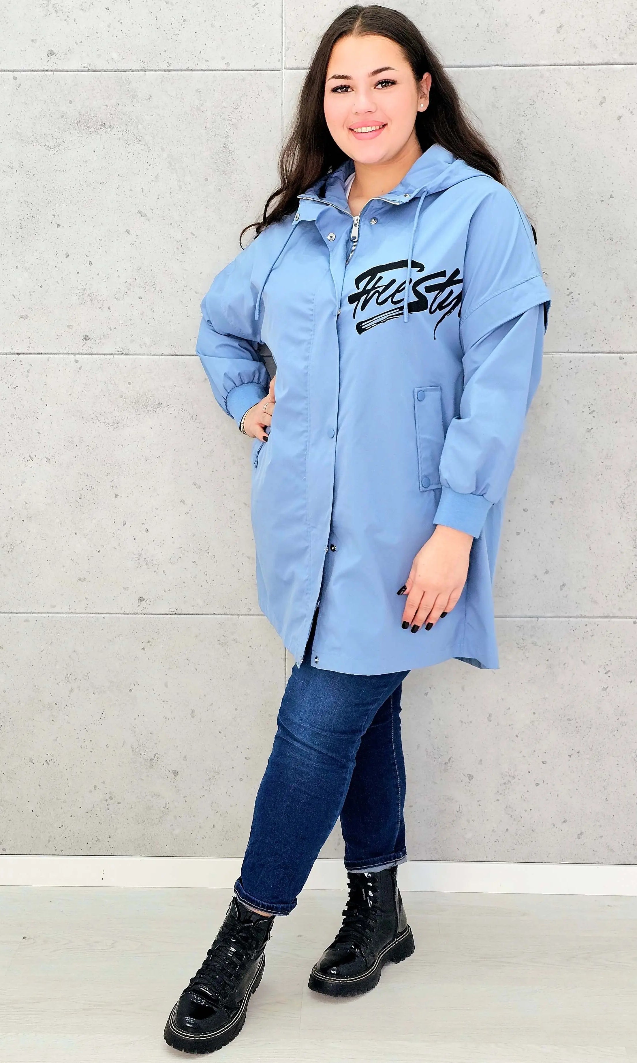 Kurtka damska z nadrukiem freestyle XXL – modny miejski styl w wersji plus size Stylowa XL
