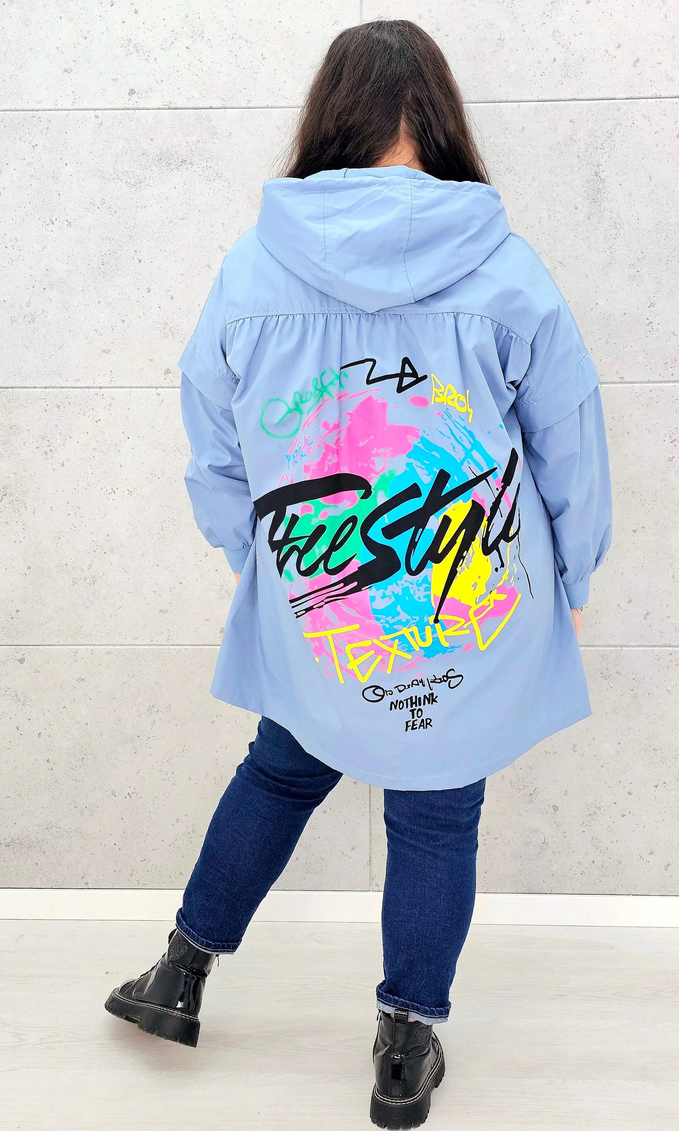 Kurtka damska z nadrukiem freestyle XXL – modny miejski styl w wersji plus size Stylowa XL