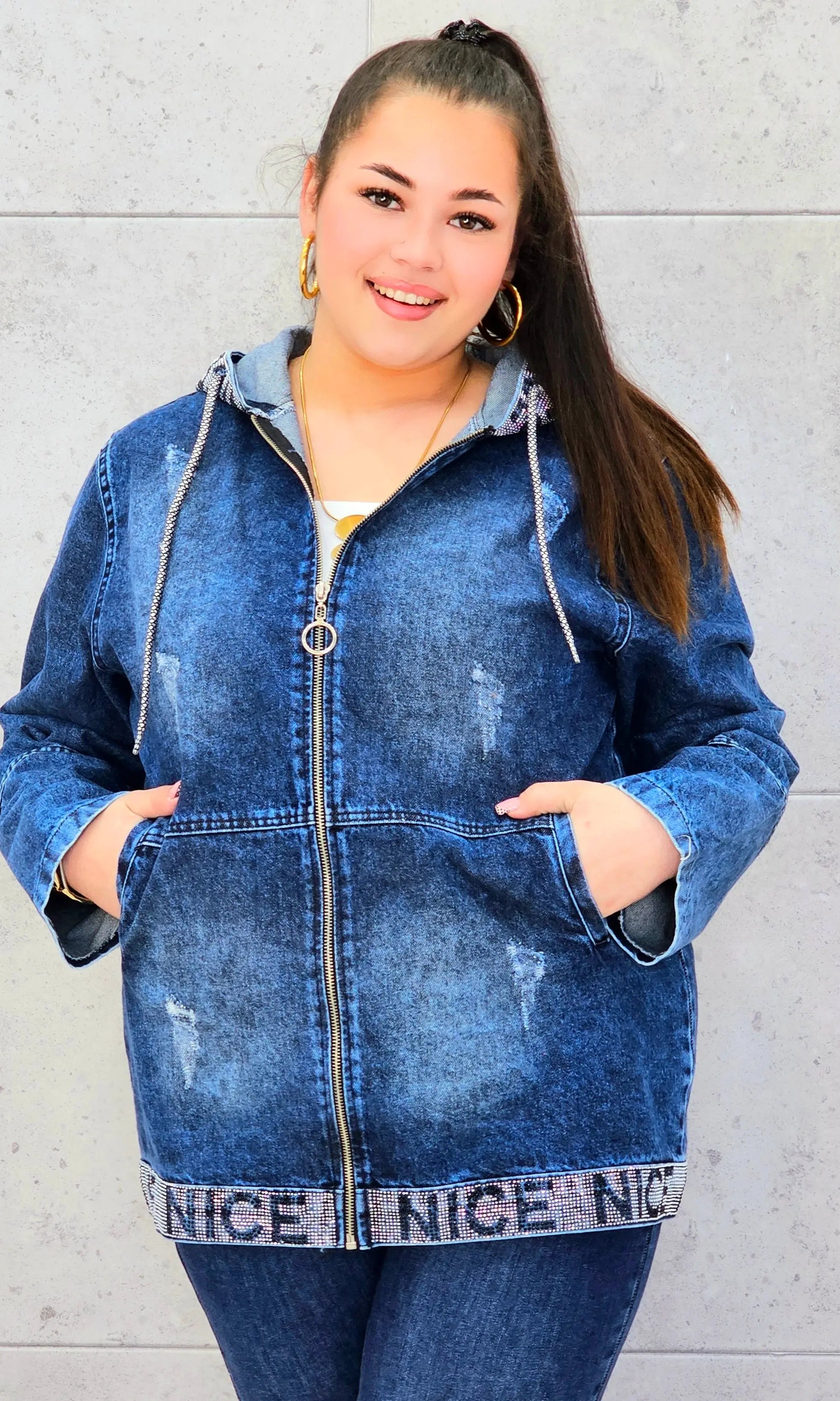 Kurtka jeansowa plus size NICE – wygodny jeans w modnym stylu XXL Stylowa XL