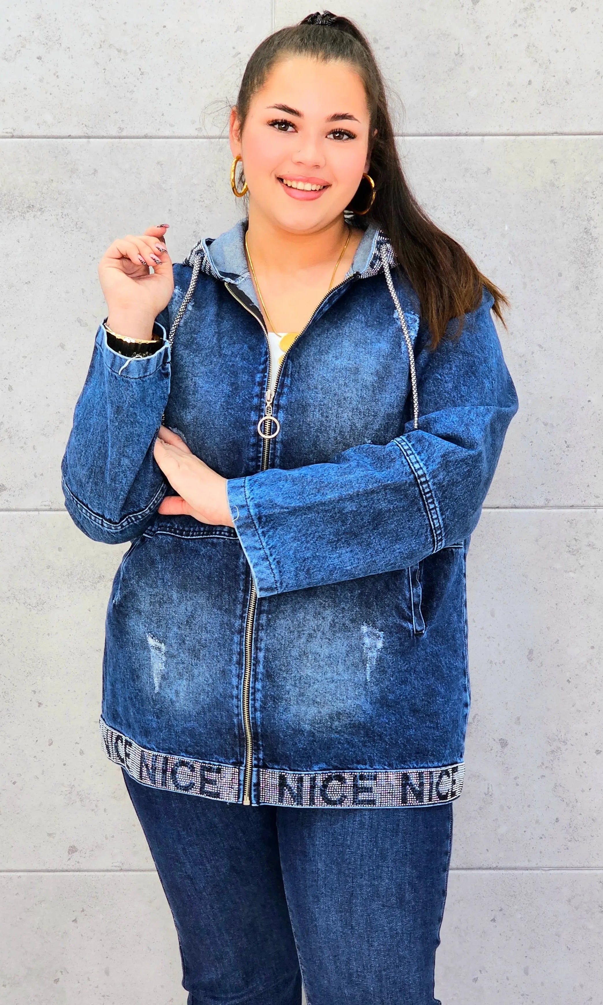 Kurtka jeansowa plus size NICE – wygodny jeans w modnym stylu XXL Stylowa XL