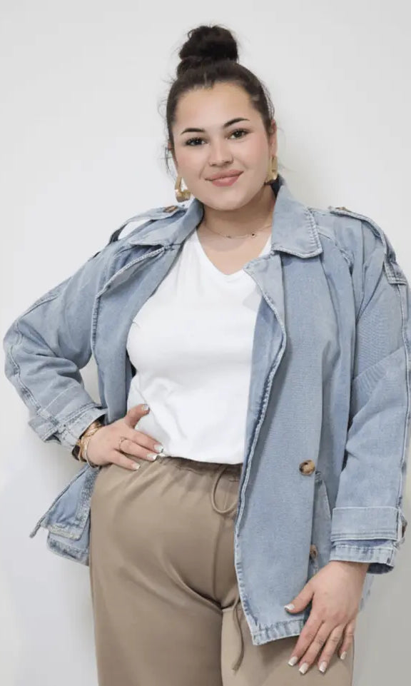 Kurtka jeansowa plus size – stylowa, wygodna i ponadczasowa Stylowa XL