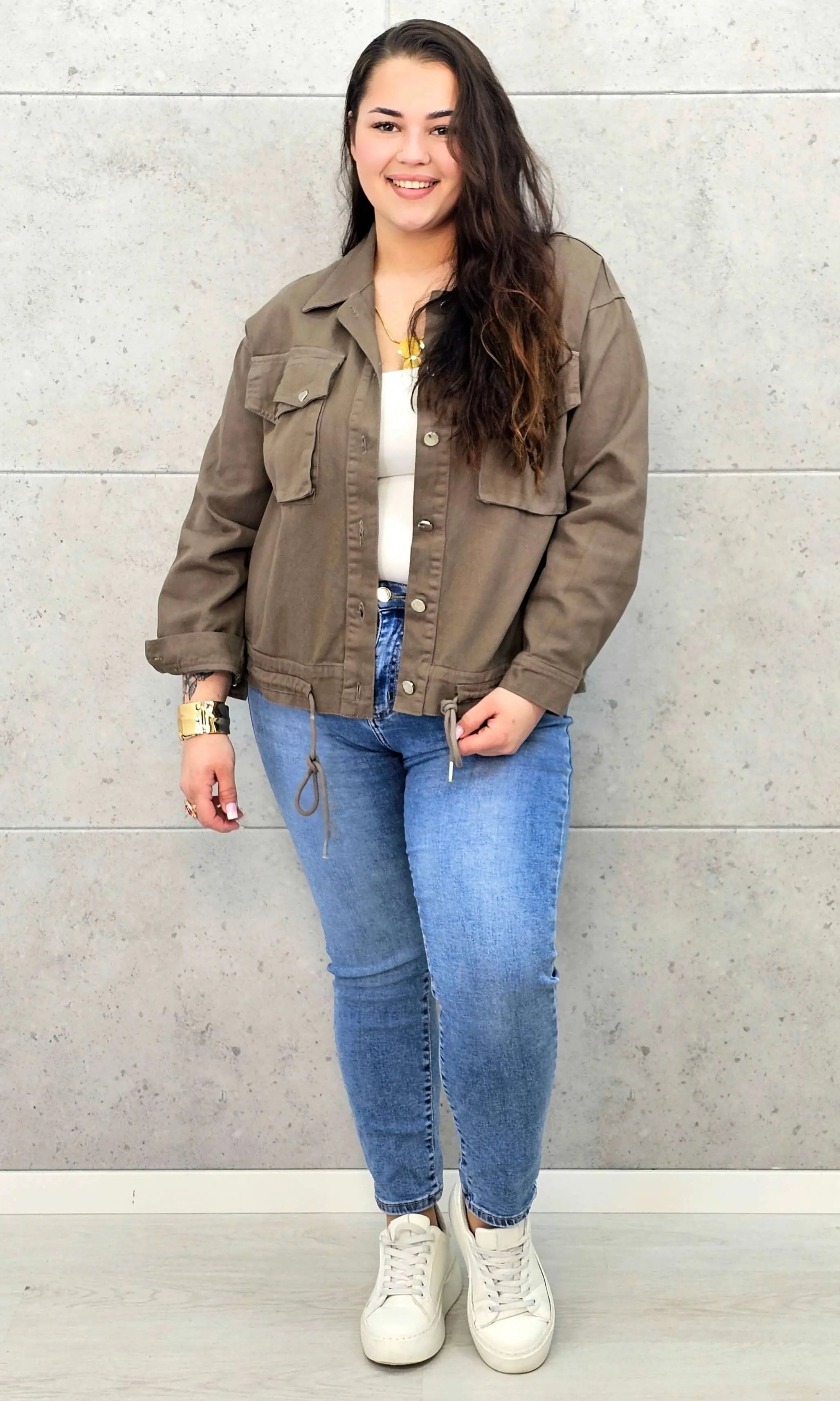 Kurtka plus size – styl i wygoda na co dzień w Stylowa XL Stylowa XL