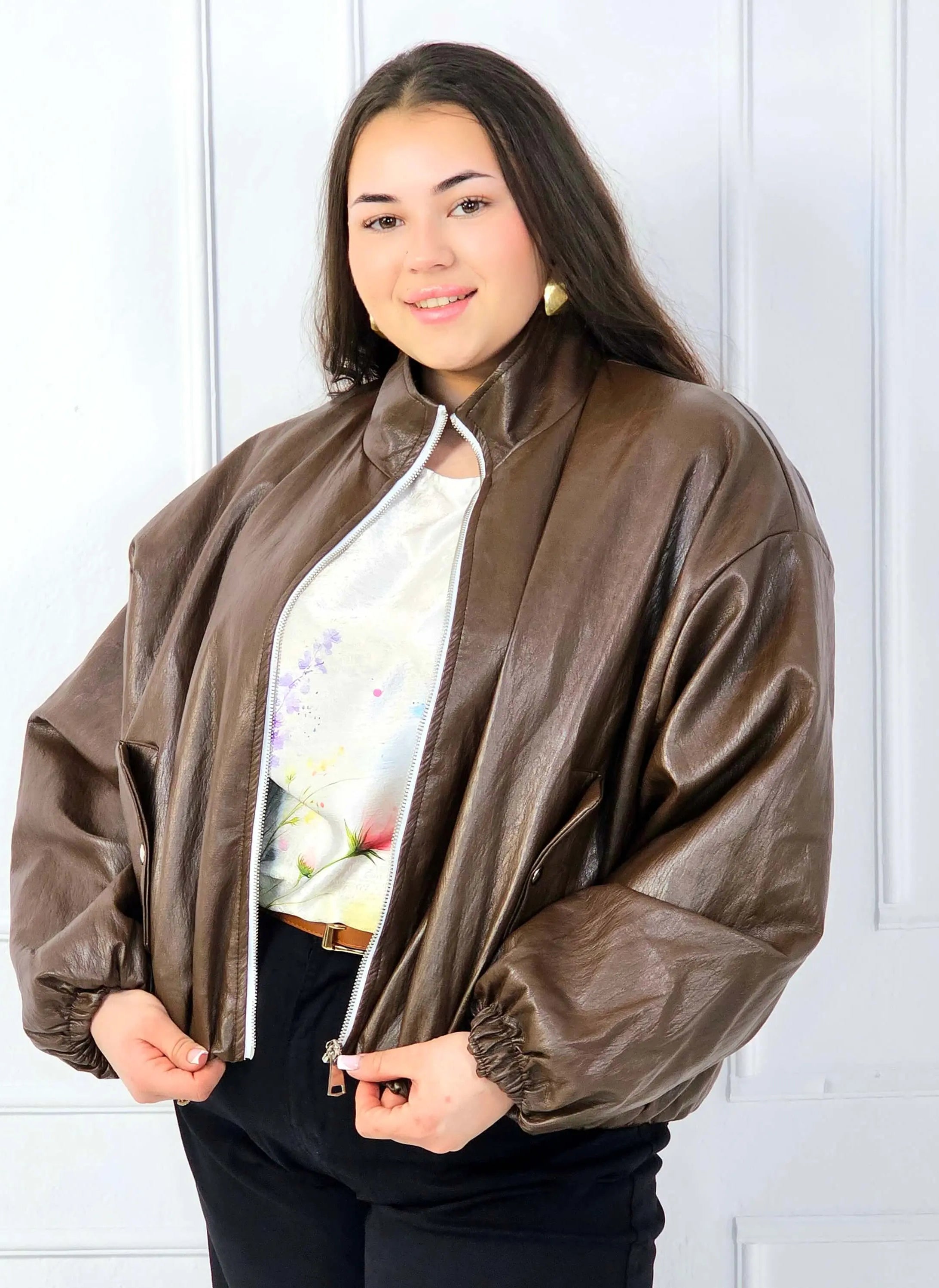 Kurtka plus size bomberka o luźnym kroju z suwakiem Stylowa XL