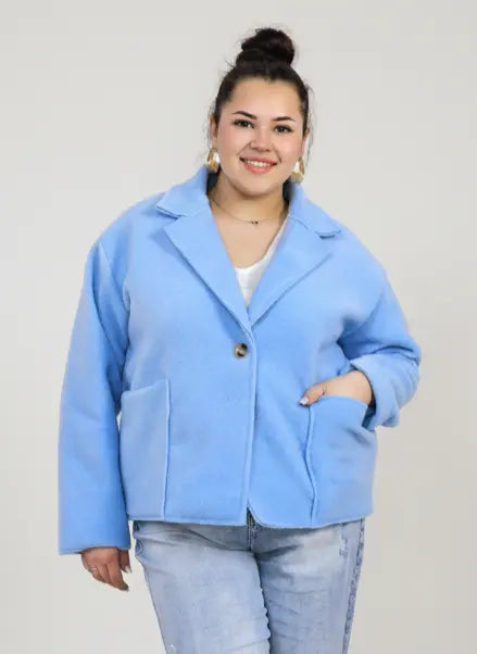 Kurtka plus size o krótkim kroju z kołnierzem i kieszeniami Stylowa XL