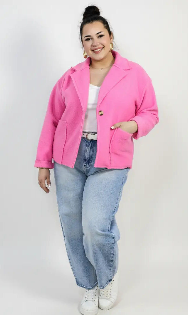 Kurtka plus size o krótkim kroju z kołnierzem i kieszeniami Stylowa XL