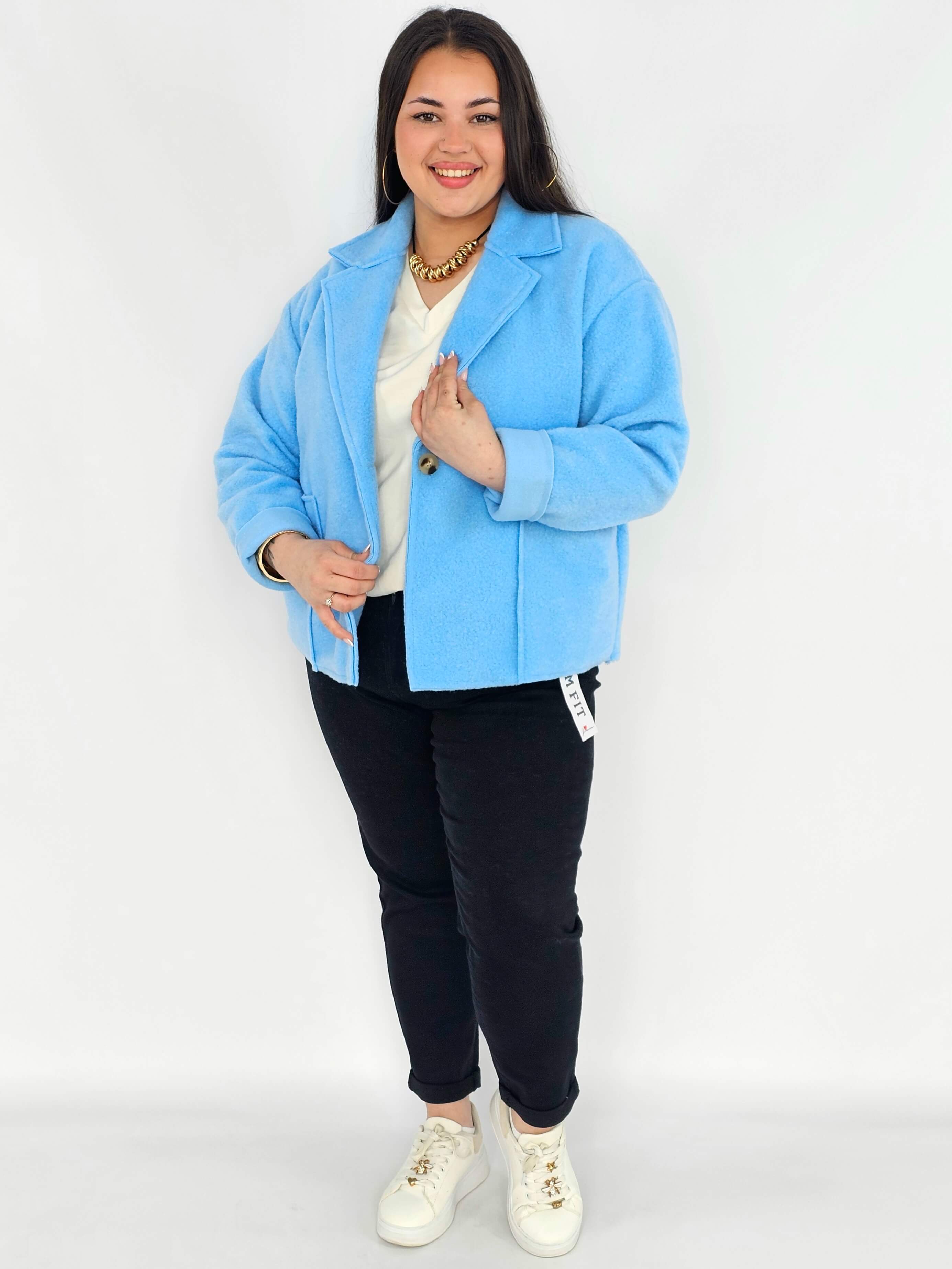 Kurtka plus size o krótkim kroju z kołnierzem i kieszeniami Stylowa XL