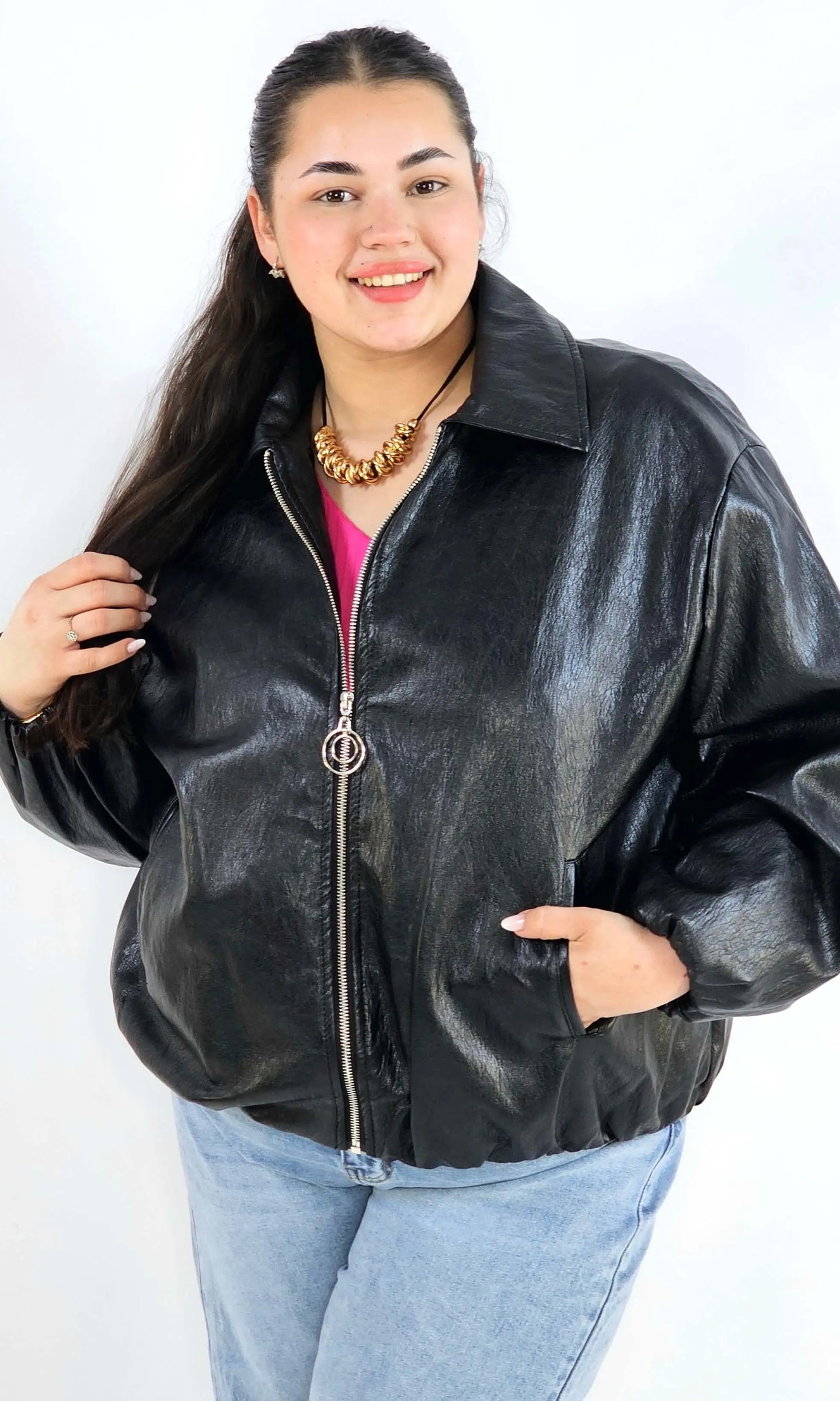 Kurtka plus size oversize z kołnierzem – miejska elegancja w nowoczesnym wydaniu Stylowa XL