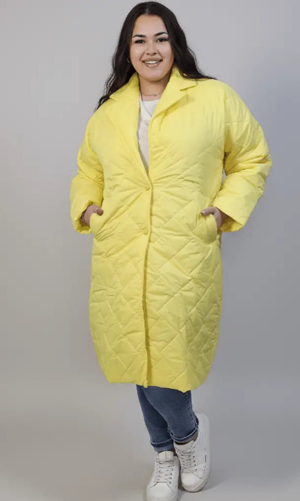 Kurtka plus size pikowana z dłuższym fasonem i kieszeniami Stylowa XL