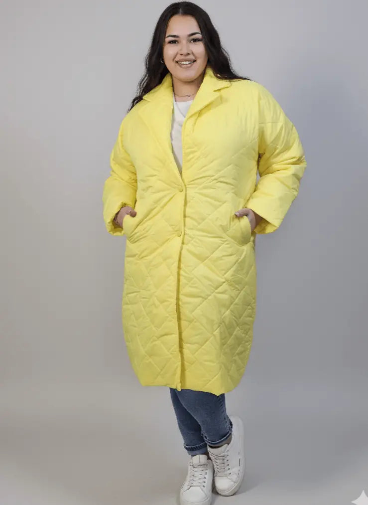 Kurtka plus size pikowana z dłuższym fasonem i kieszeniami Stylowa XL