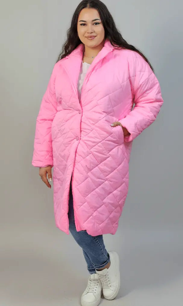 Kurtka plus size pikowana z dłuższym fasonem i kieszeniami Stylowa XL