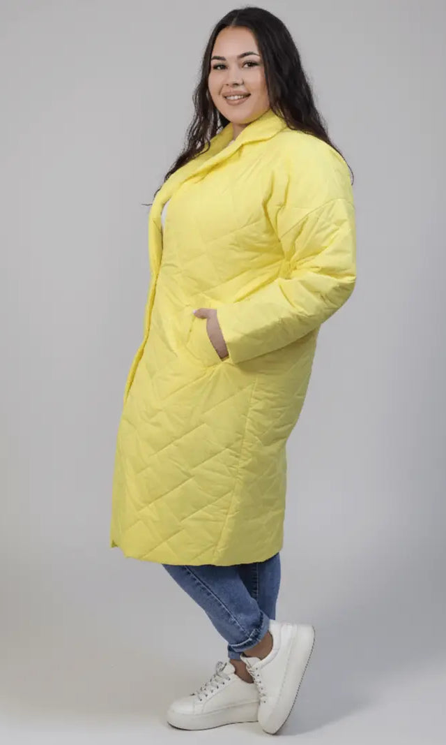 Kurtka plus size pikowana z dłuższym fasonem i kieszeniami Stylowa XL