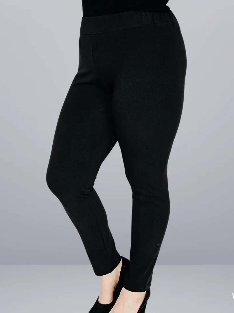 Leginsy w kolorze czarnym - różne rozmiary Stylowa XL