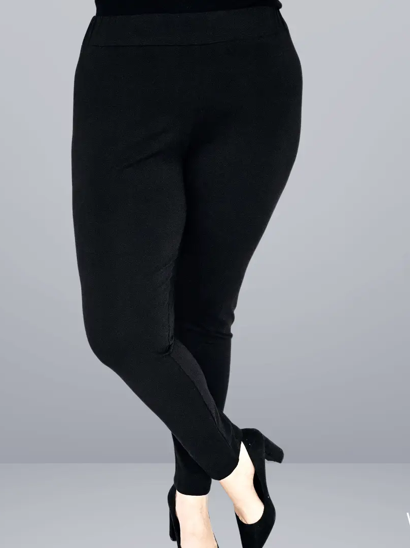 Leginsy w kolorze czarnym - różne rozmiary Stylowa XL