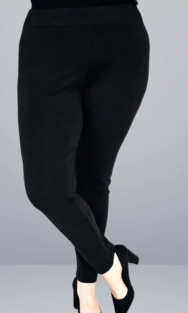 Leginsy w kolorze czarnym - różne rozmiary Stylowa XL