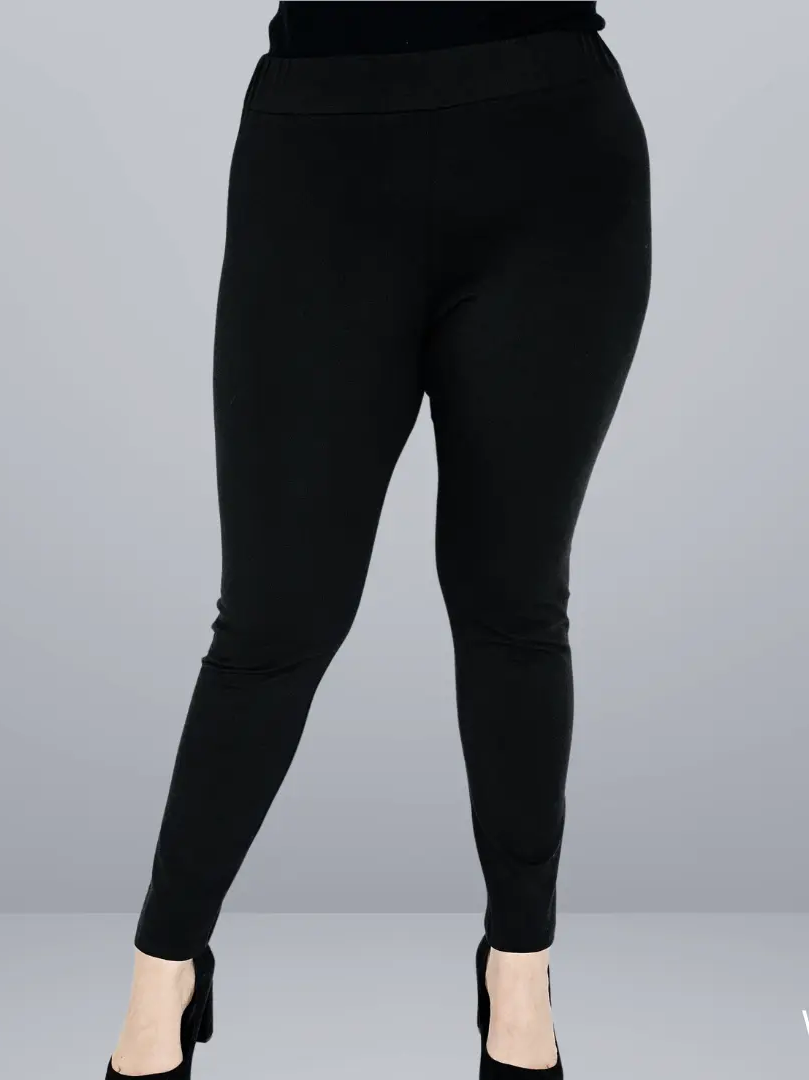 Leginsy w kolorze czarnym - różne rozmiary Stylowa XL