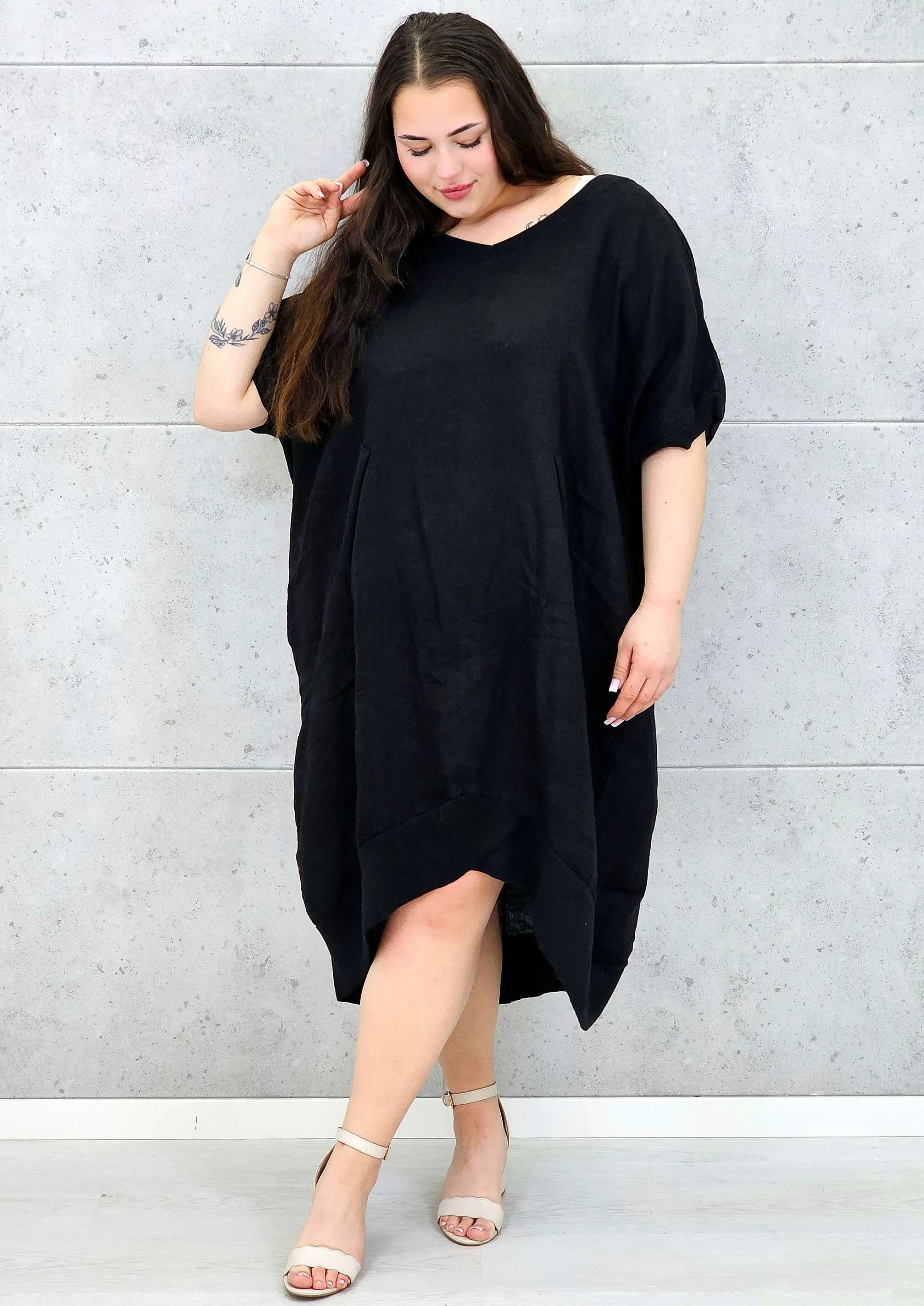 Lniana sukienka oversize midi z dekoltem V i kieszeniami Stylowa XL