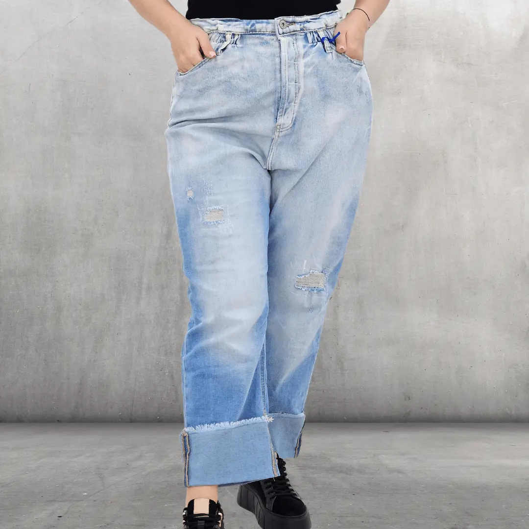 Luźne jeansy z szerokimi mankietami Stylowa XL