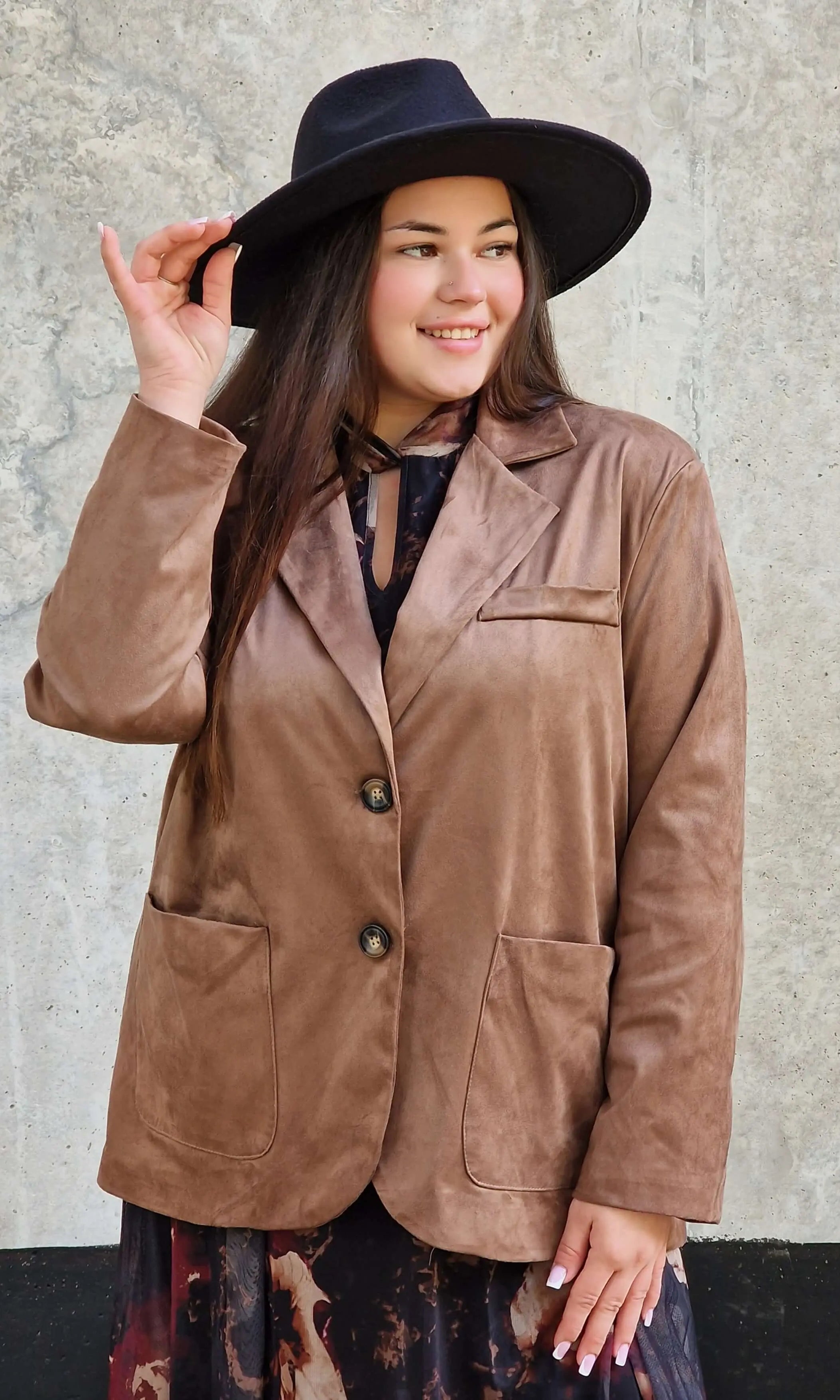 Marynarka oversize plus size – nowoczesna elegancja i komfort w jednym Stylowa XL