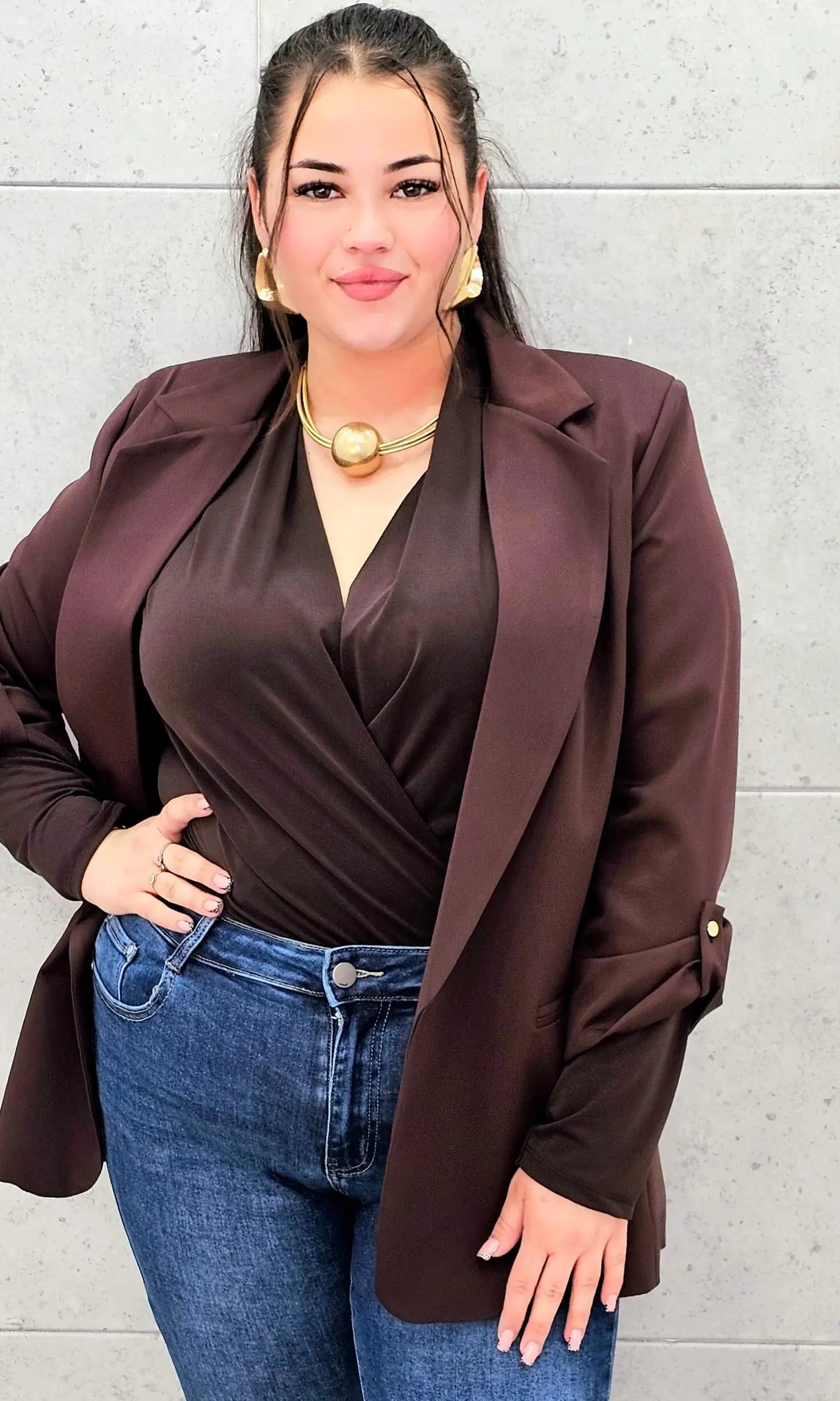 Marynarka plus size – elegancja, która pasuje do każdej stylizacji. Stylowa XL