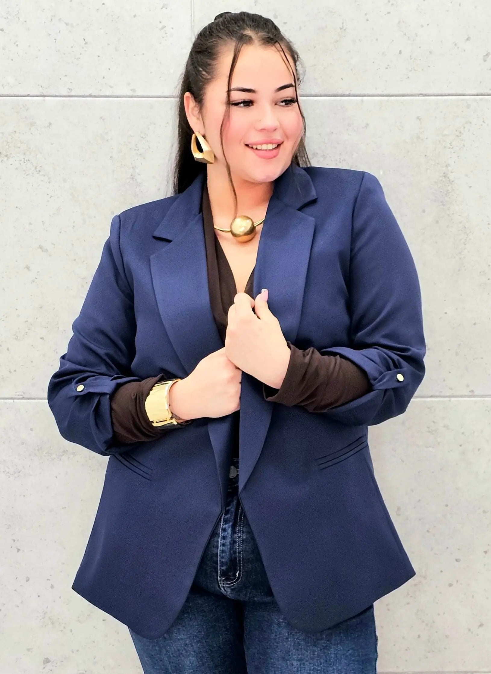 Marynarka plus size – elegancja, która pasuje do każdej stylizacji. Stylowa XL