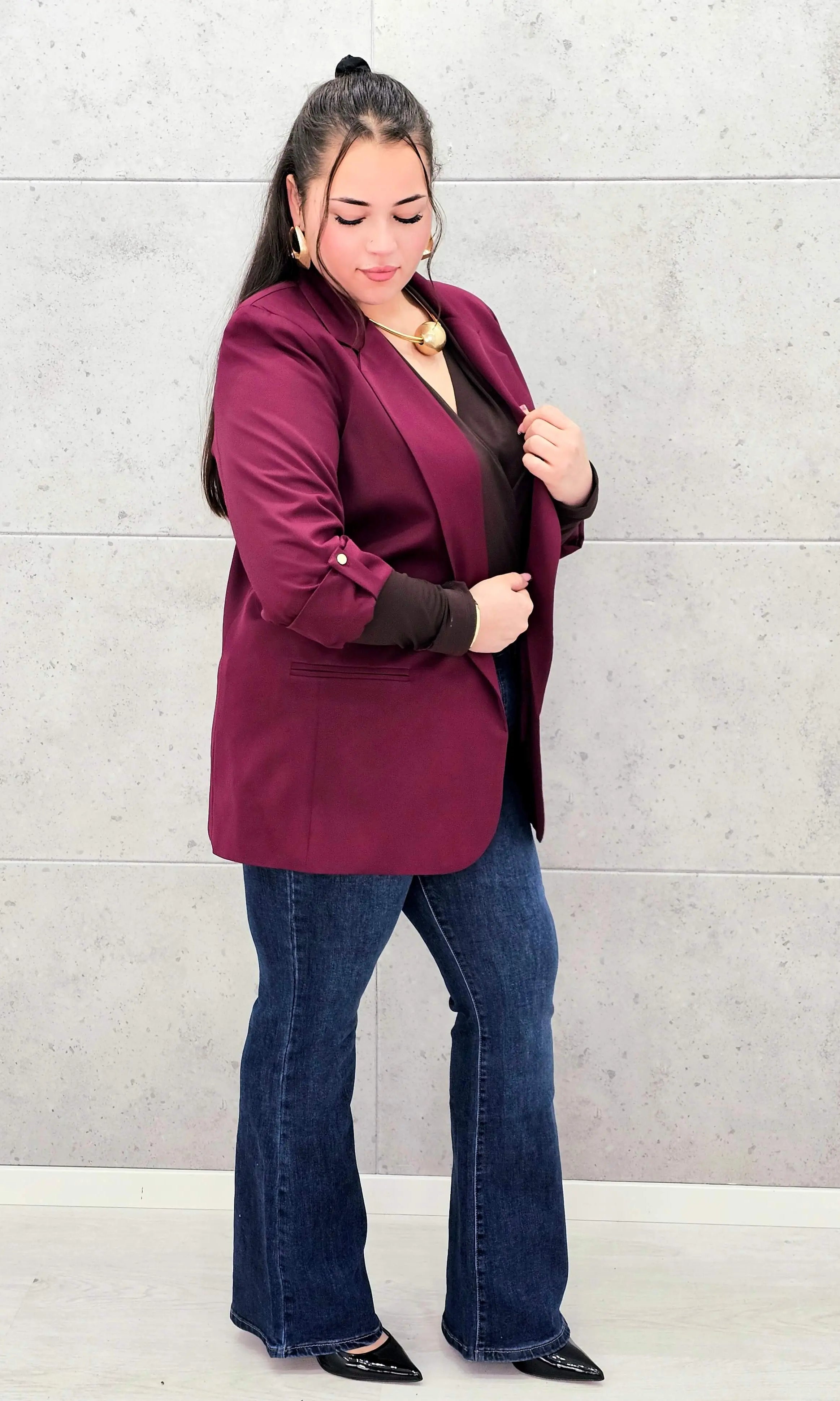 Marynarka plus size – elegancja, która pasuje do każdej stylizacji. Stylowa XL