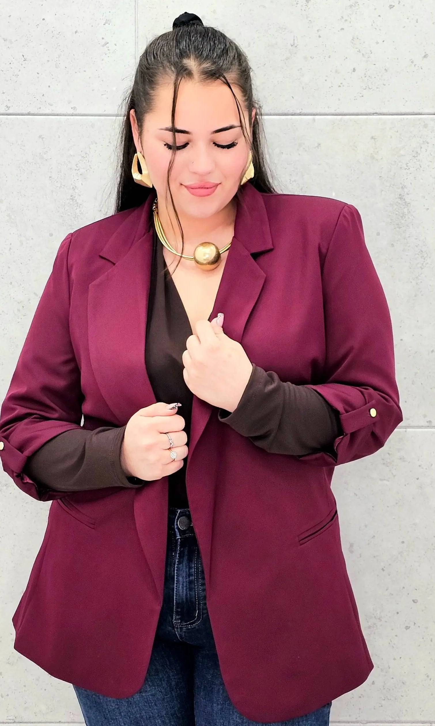 Marynarka plus size – elegancja, która pasuje do każdej stylizacji. Stylowa XL