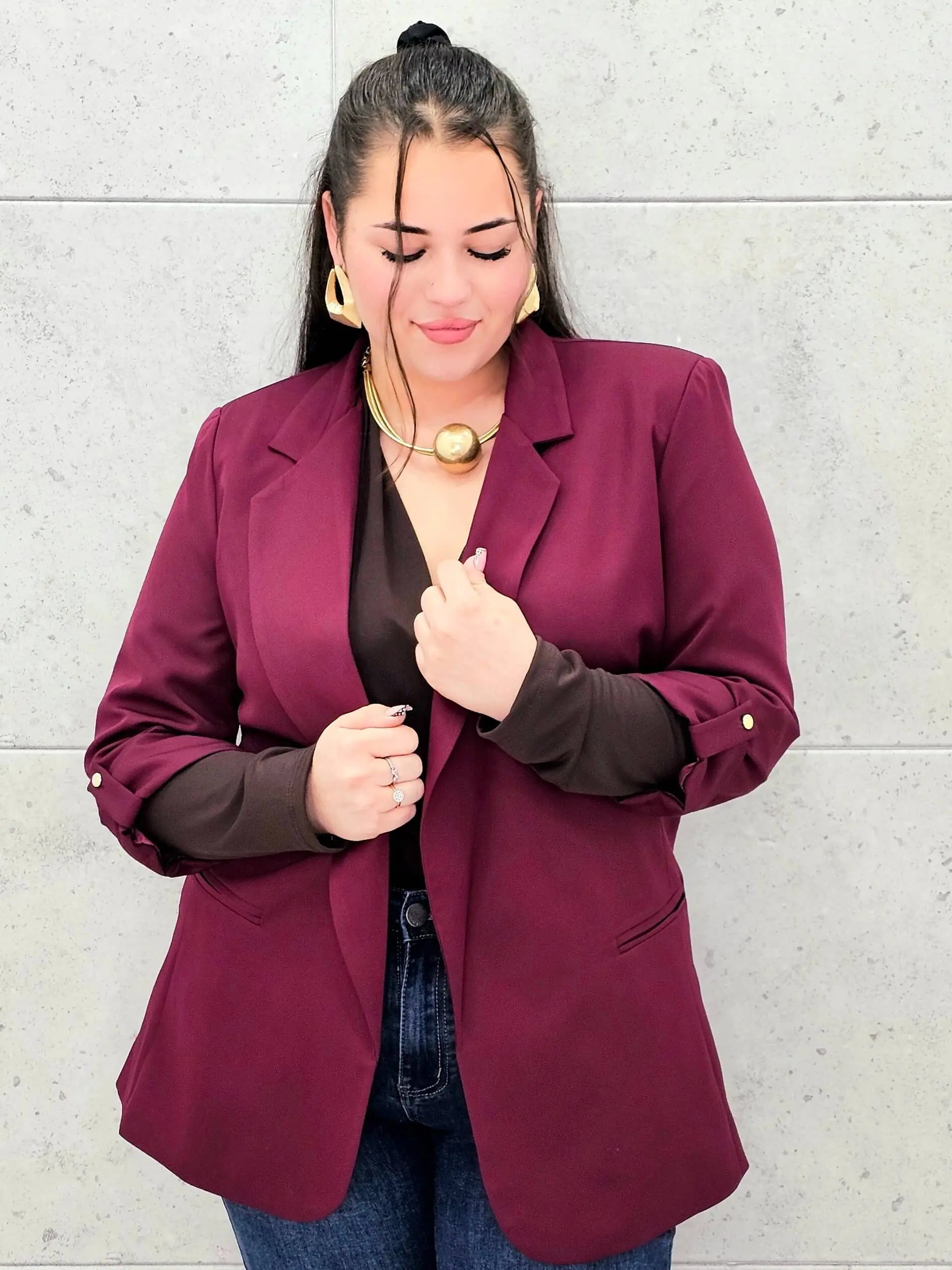Marynarka plus size – elegancja, która pasuje do każdej stylizacji. Stylowa XL