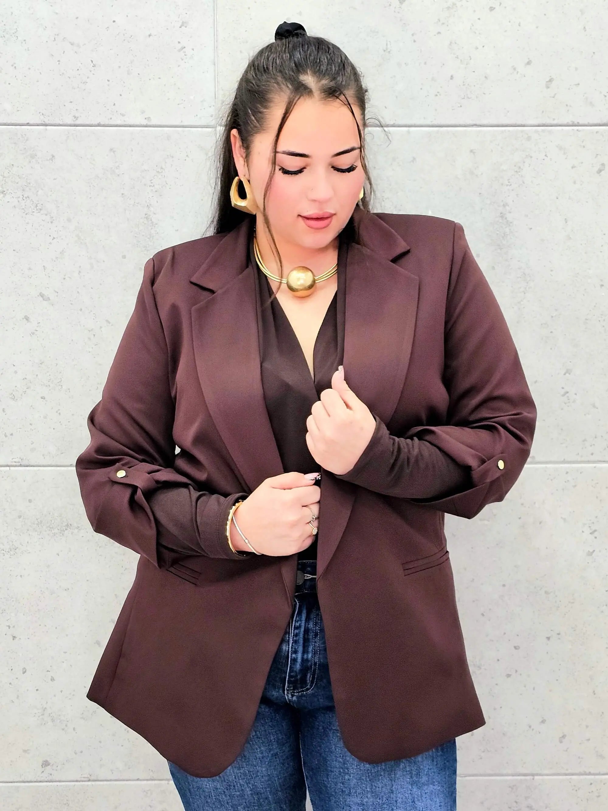 Marynarka plus size – elegancja, która pasuje do każdej stylizacji. Stylowa XL