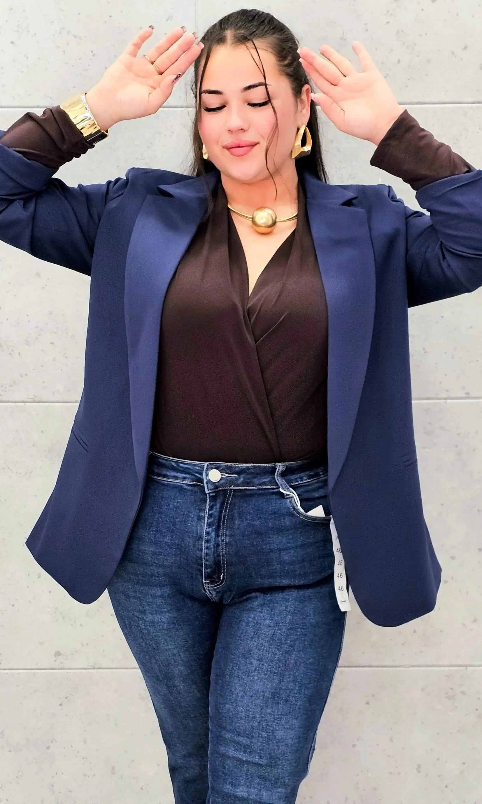 Marynarka plus size – elegancja, która pasuje do każdej stylizacji. Stylowa XL