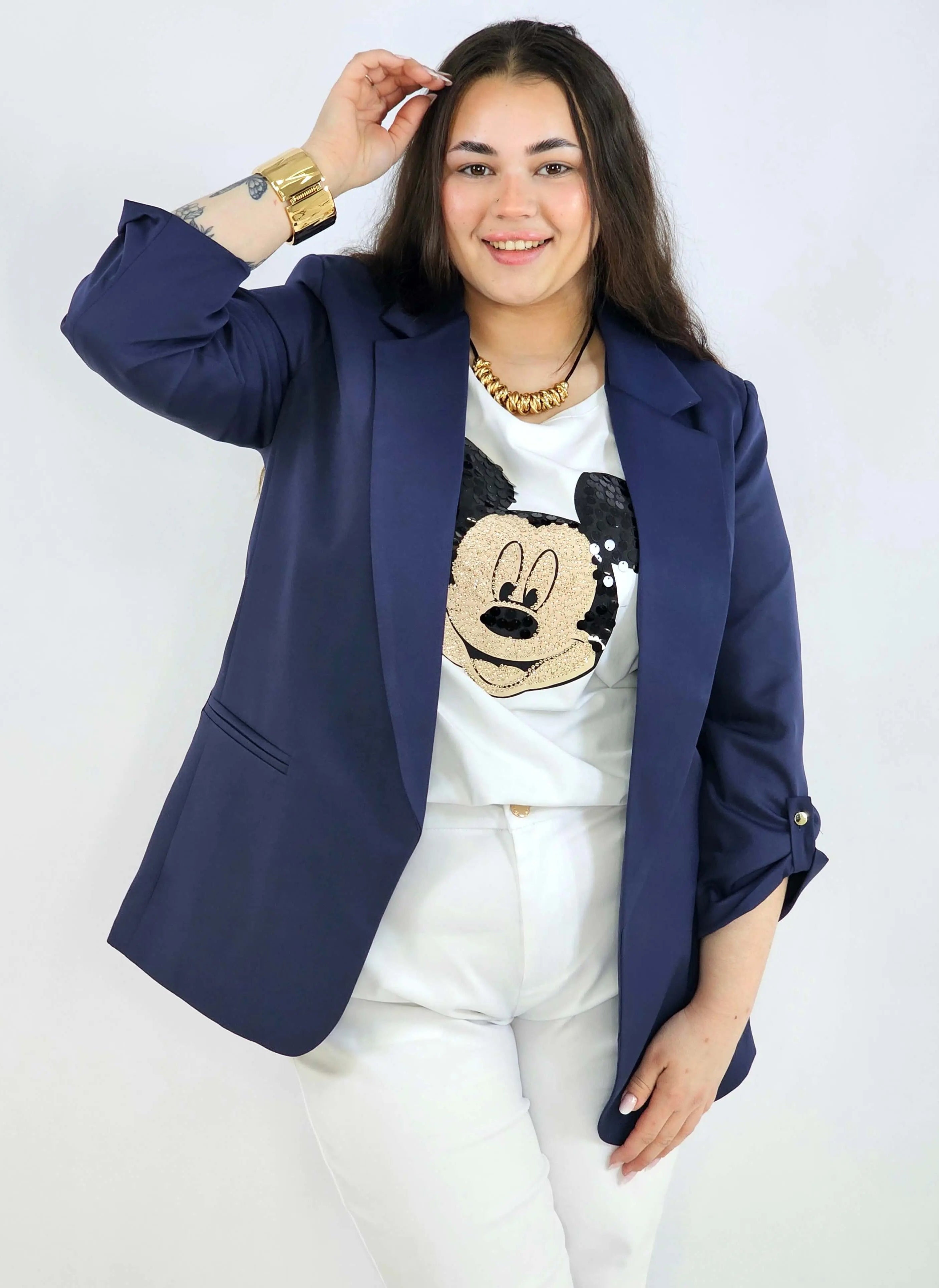 Marynarka plus size – elegancja, która pasuje do każdej stylizacji. Stylowa XL