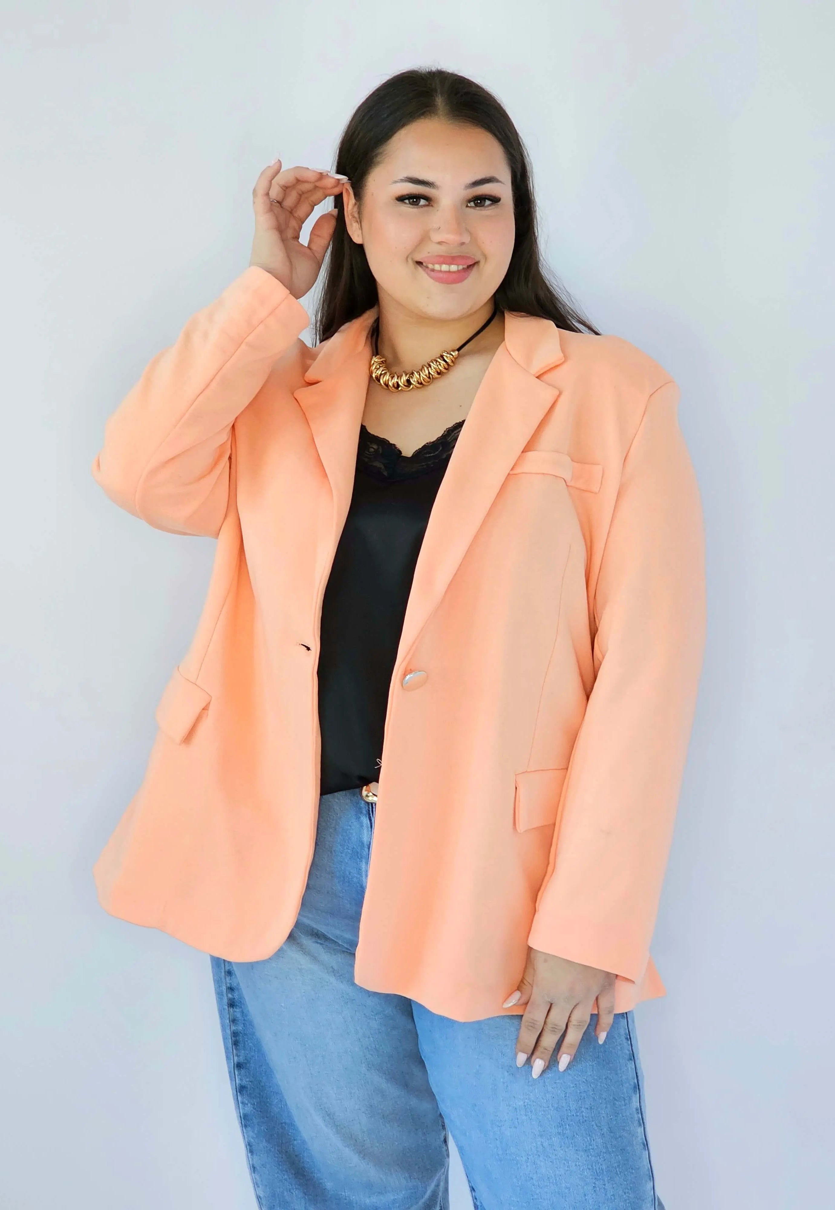 Marynarka plus size – elegancki fason dla kobiet XXL na każdą okazję Stylowa XL