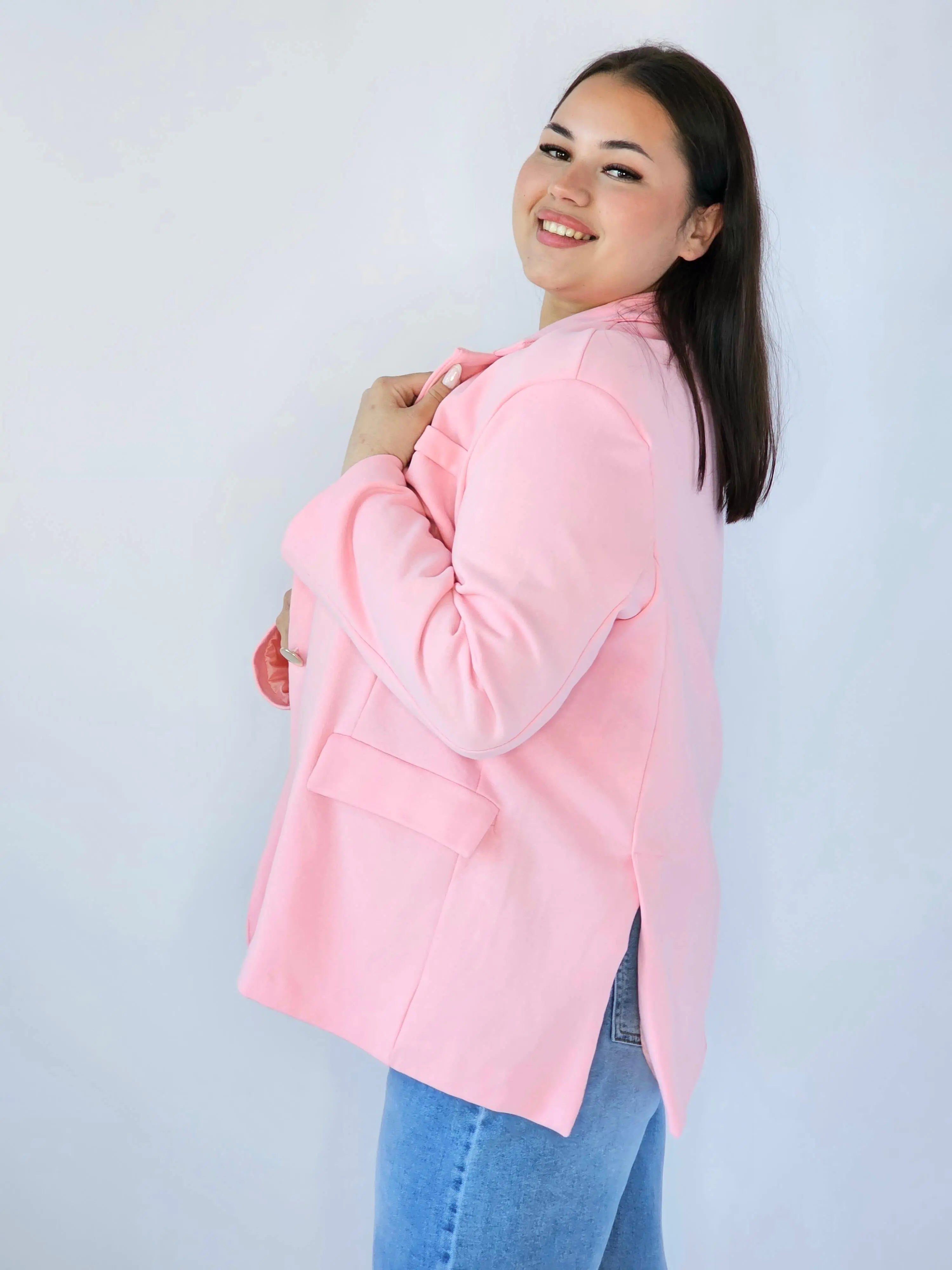 Marynarka plus size – elegancki fason dla kobiet XXL na każdą okazję Stylowa XL