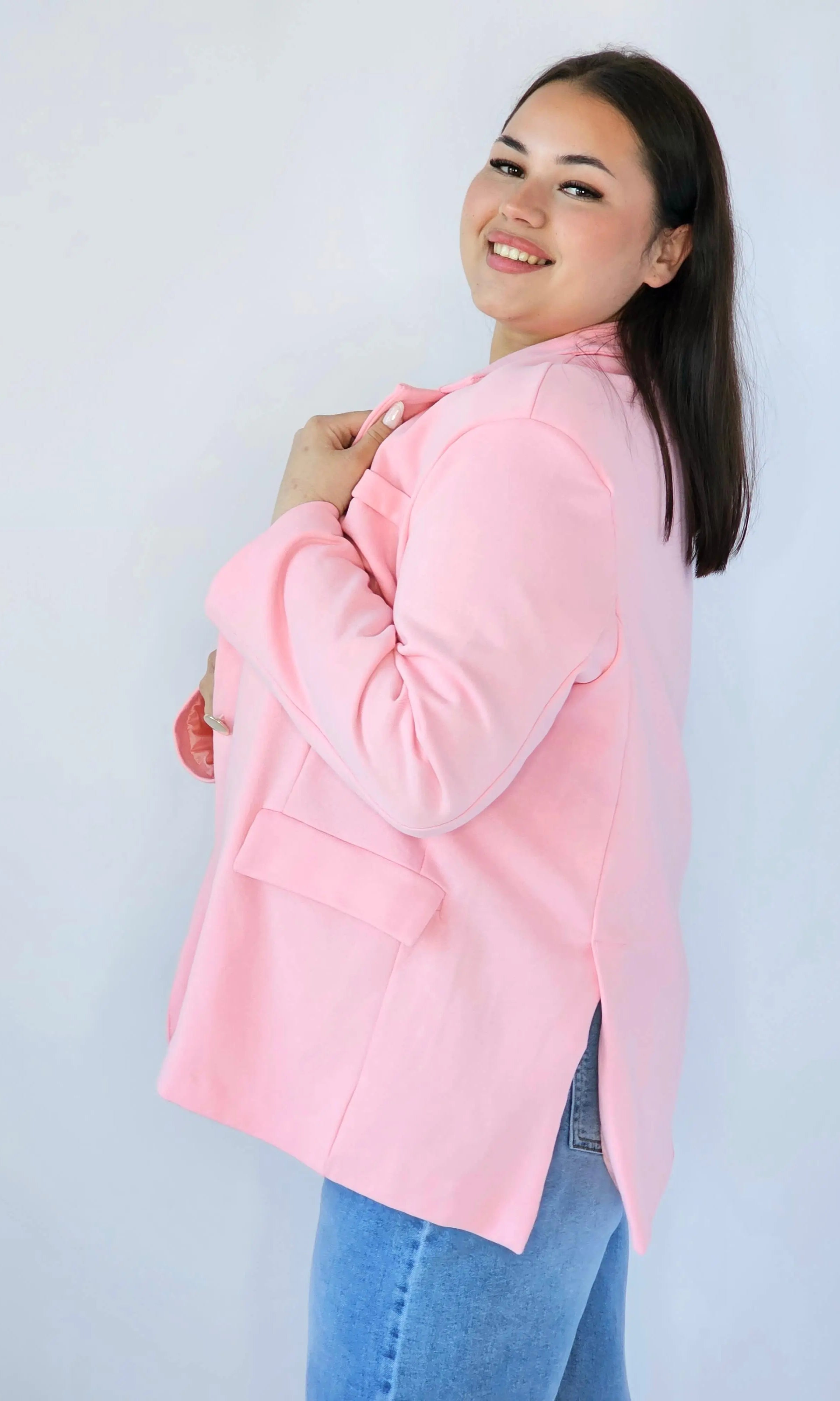 Marynarka plus size – elegancki fason dla kobiet XXL na każdą okazję Stylowa XL